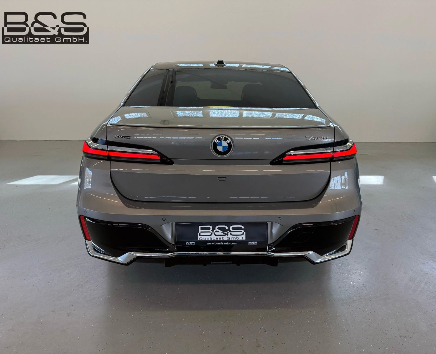 Fahrzeugabbildung BMW 740 d xDrive M Sport |VOLL |MWST AUSWB |