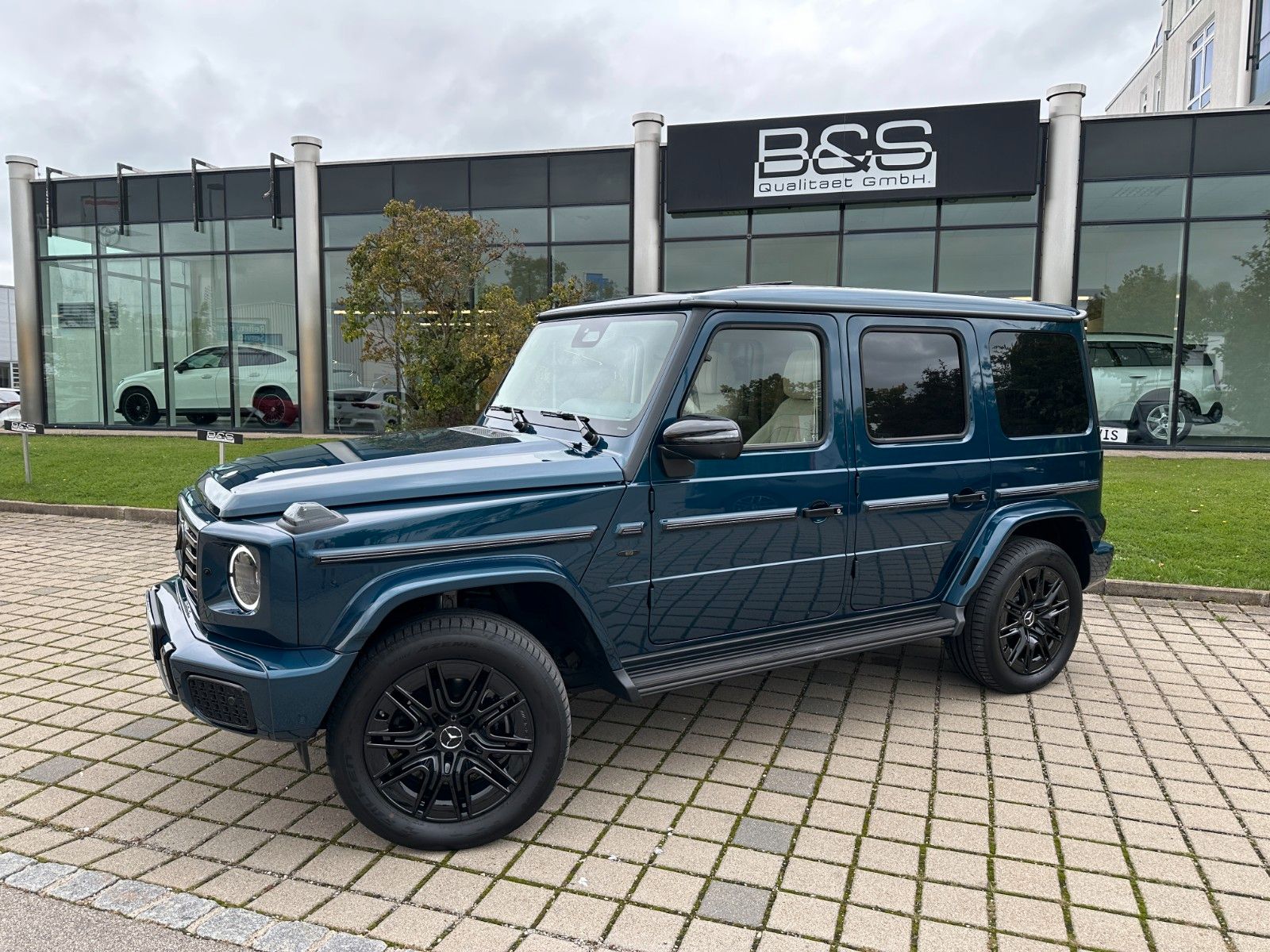 Fahrzeugabbildung Mercedes-Benz G EQ  580 AMG Line DISTR,SHD,BURM,360,PREMPLUS