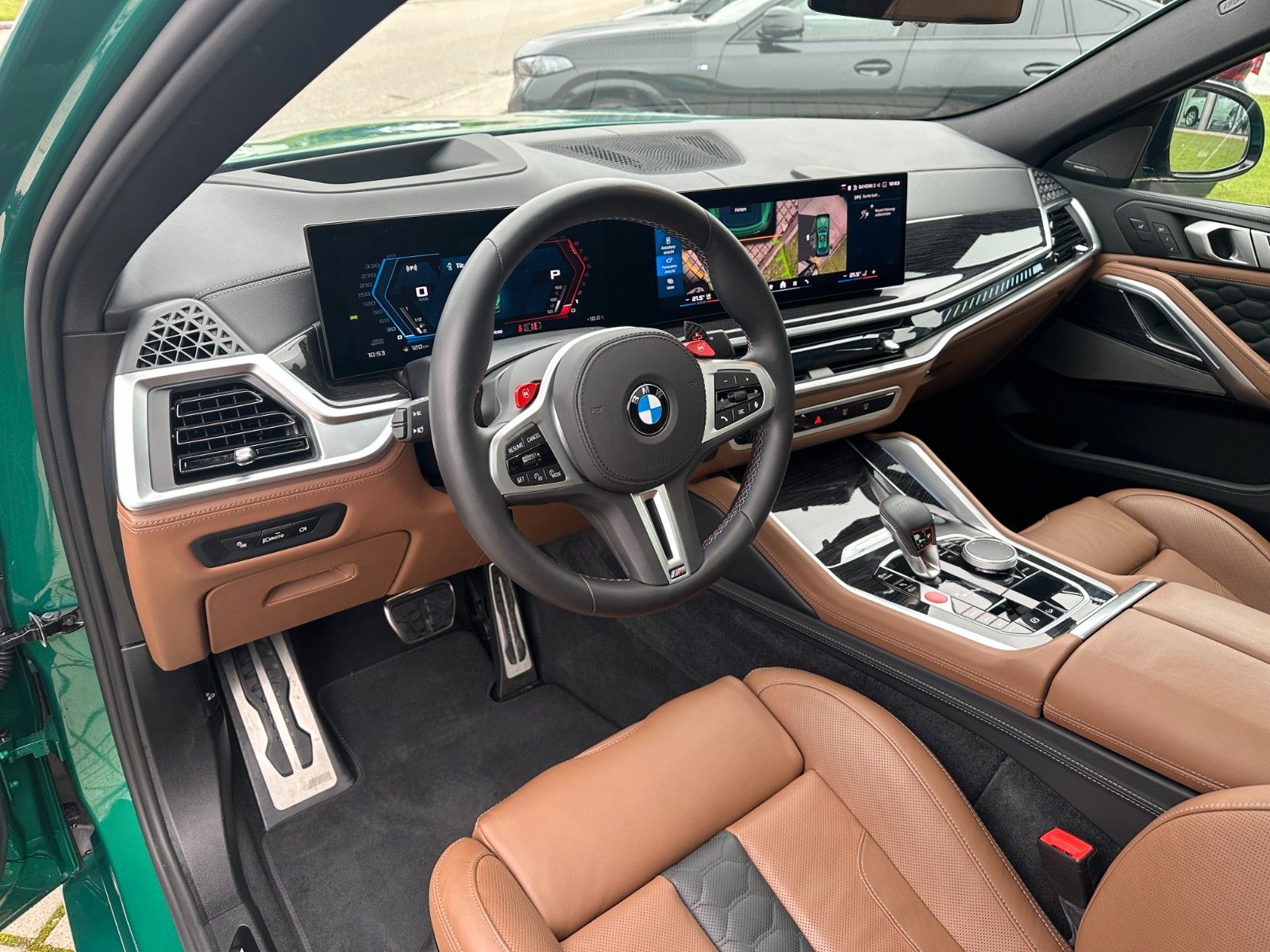 Fahrzeugabbildung BMW X6M Competition ACC,HUD,SKYL,HARMAN,SOFTCL,AHK..