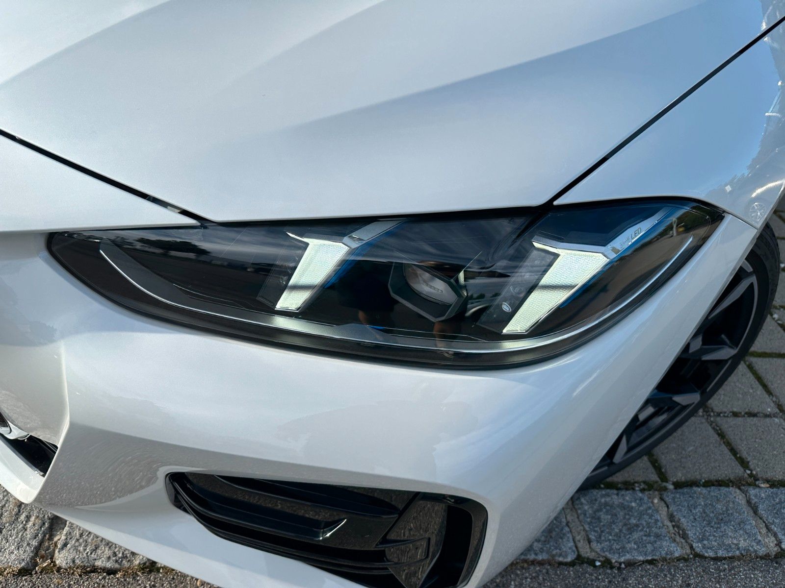 Fahrzeugabbildung BMW M440 d xDrive Coupe ACC,HUD,HARMAN,360,Usw