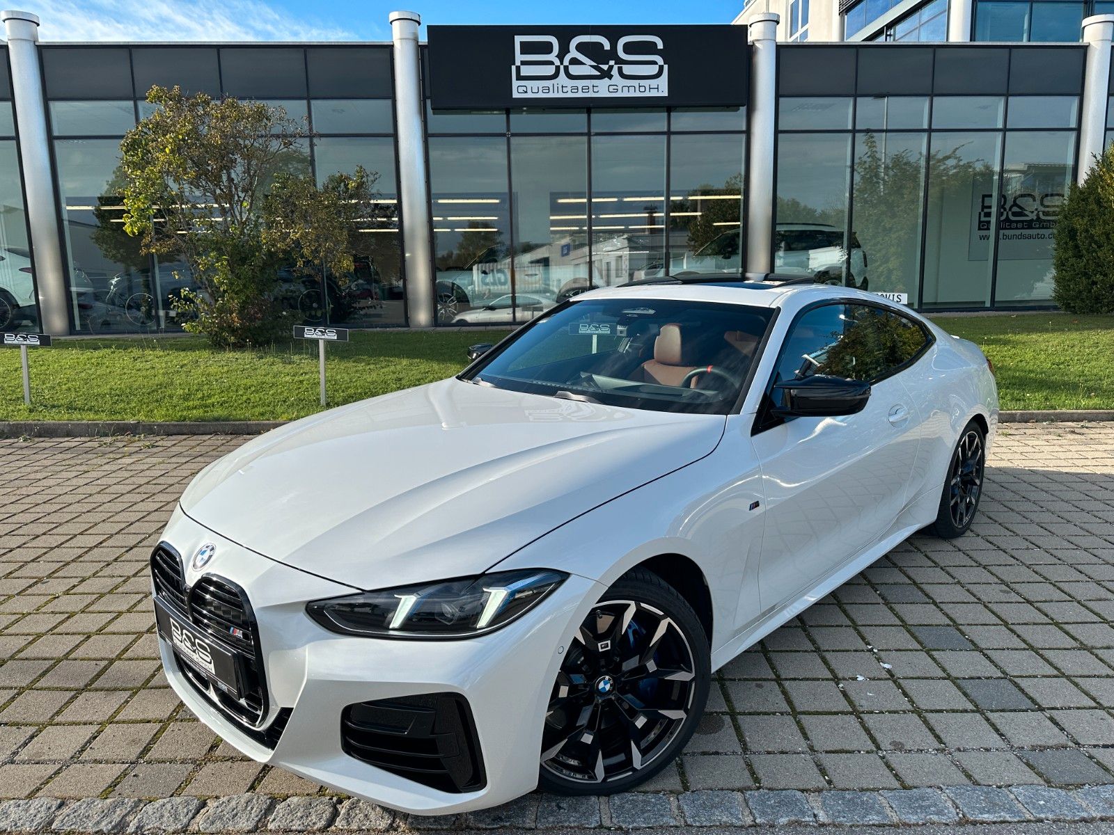 Fahrzeugabbildung BMW M440 d xDrive Coupe ACC,HUD,HARMAN,360,Usw