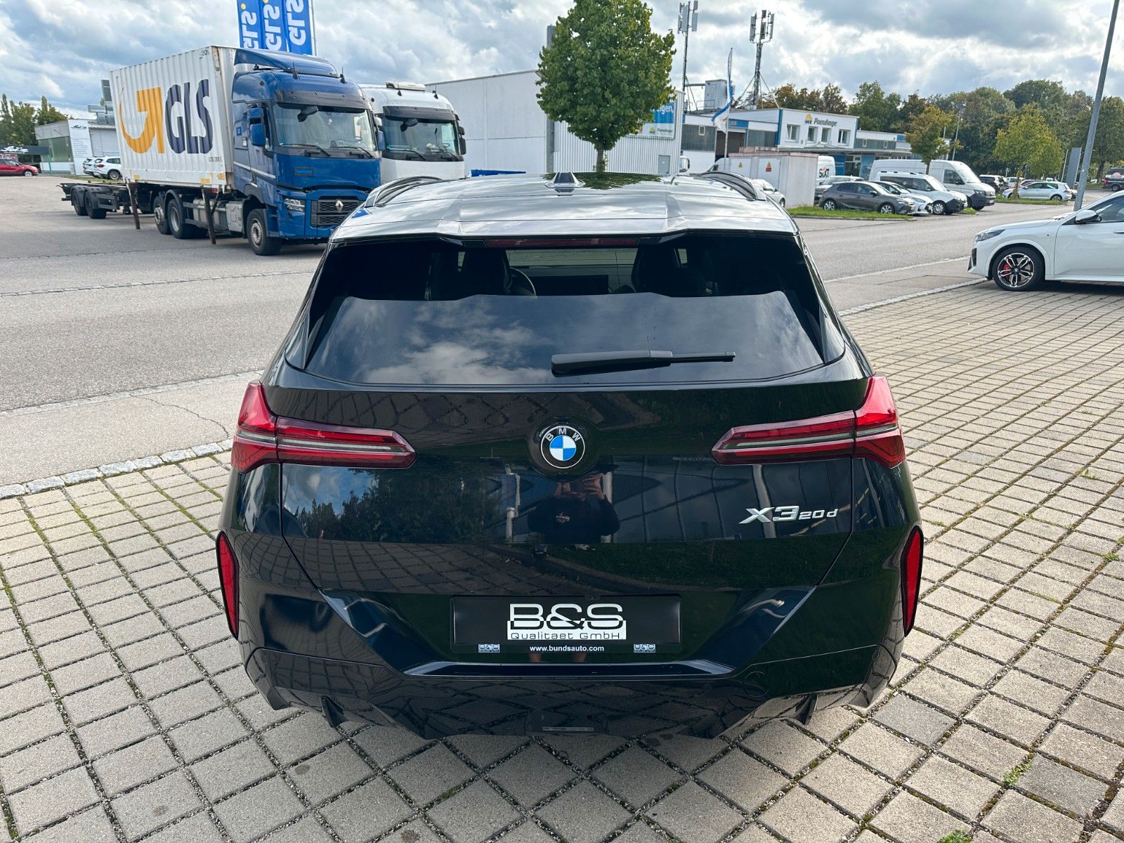 Fahrzeugabbildung BMW X3 20d xDr MSport ACC,HUD,HARMAN,AHK,360,SITZKL.