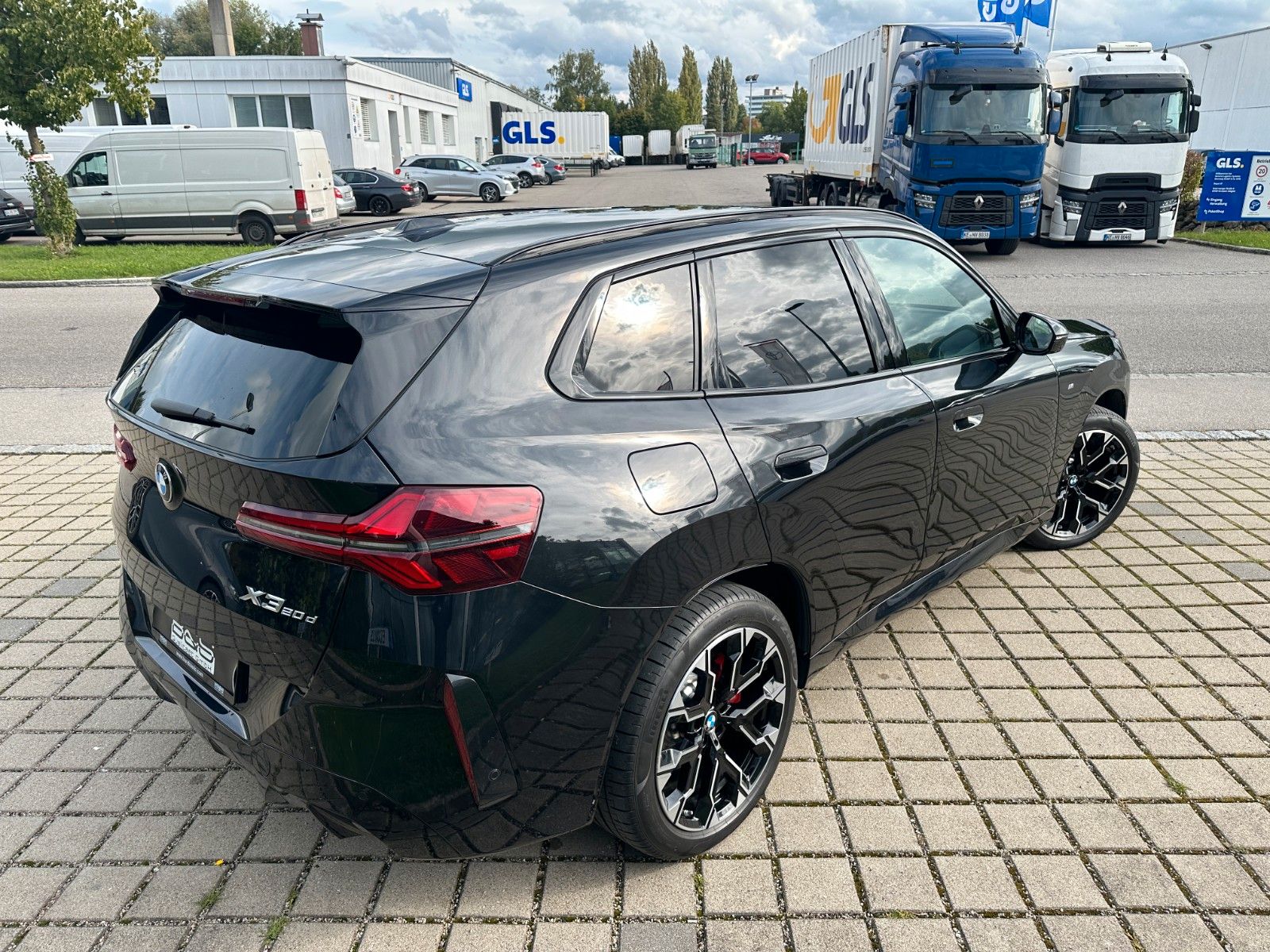 Fahrzeugabbildung BMW X3 20d xDr MSport ACC,HUD,HARMAN,AHK,360,SITZKL.