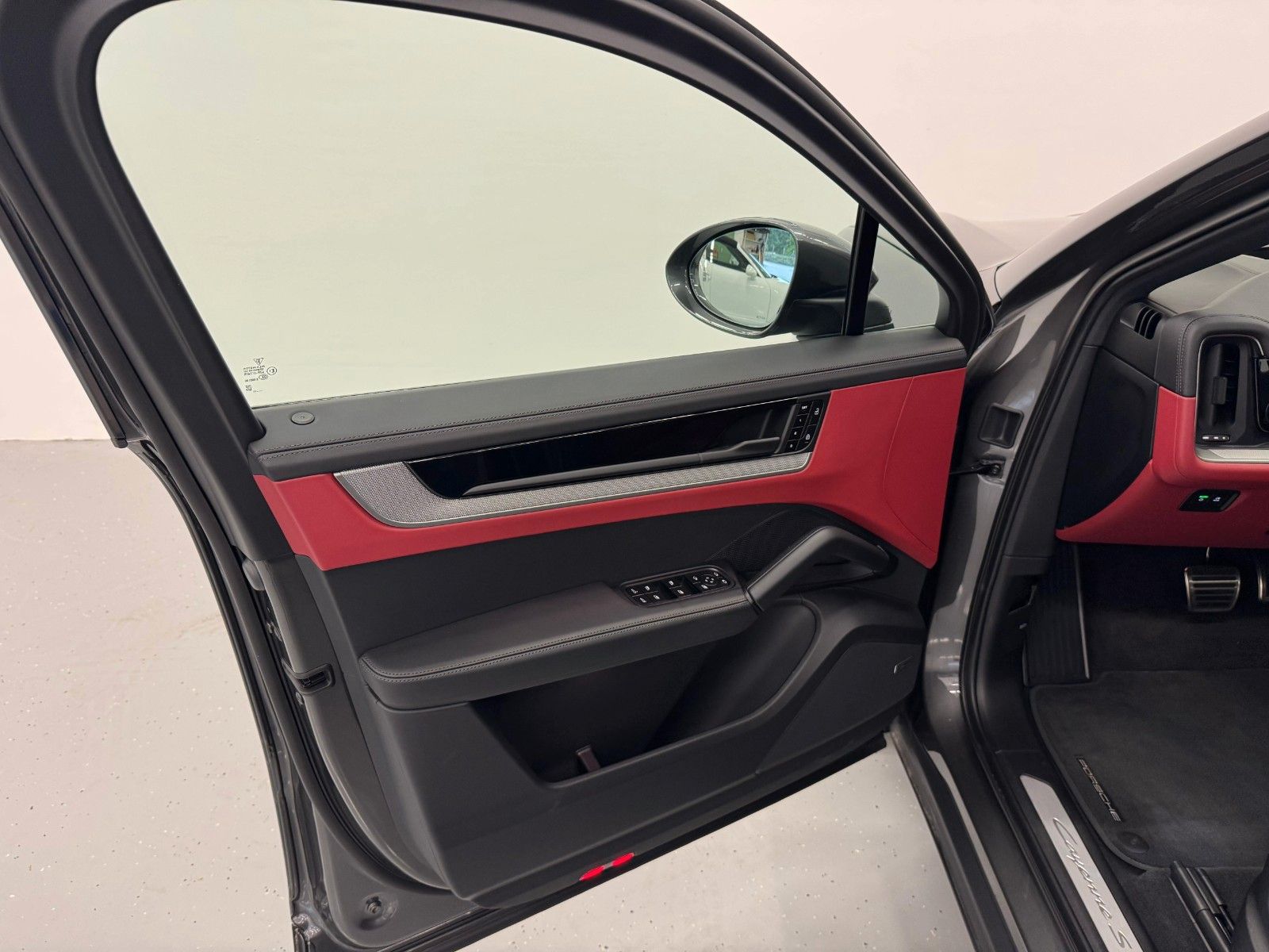 Fahrzeugabbildung Porsche Cayenne Coupe S ACC,HUD,PANO,BOSE,LUFT,AHK,Usw