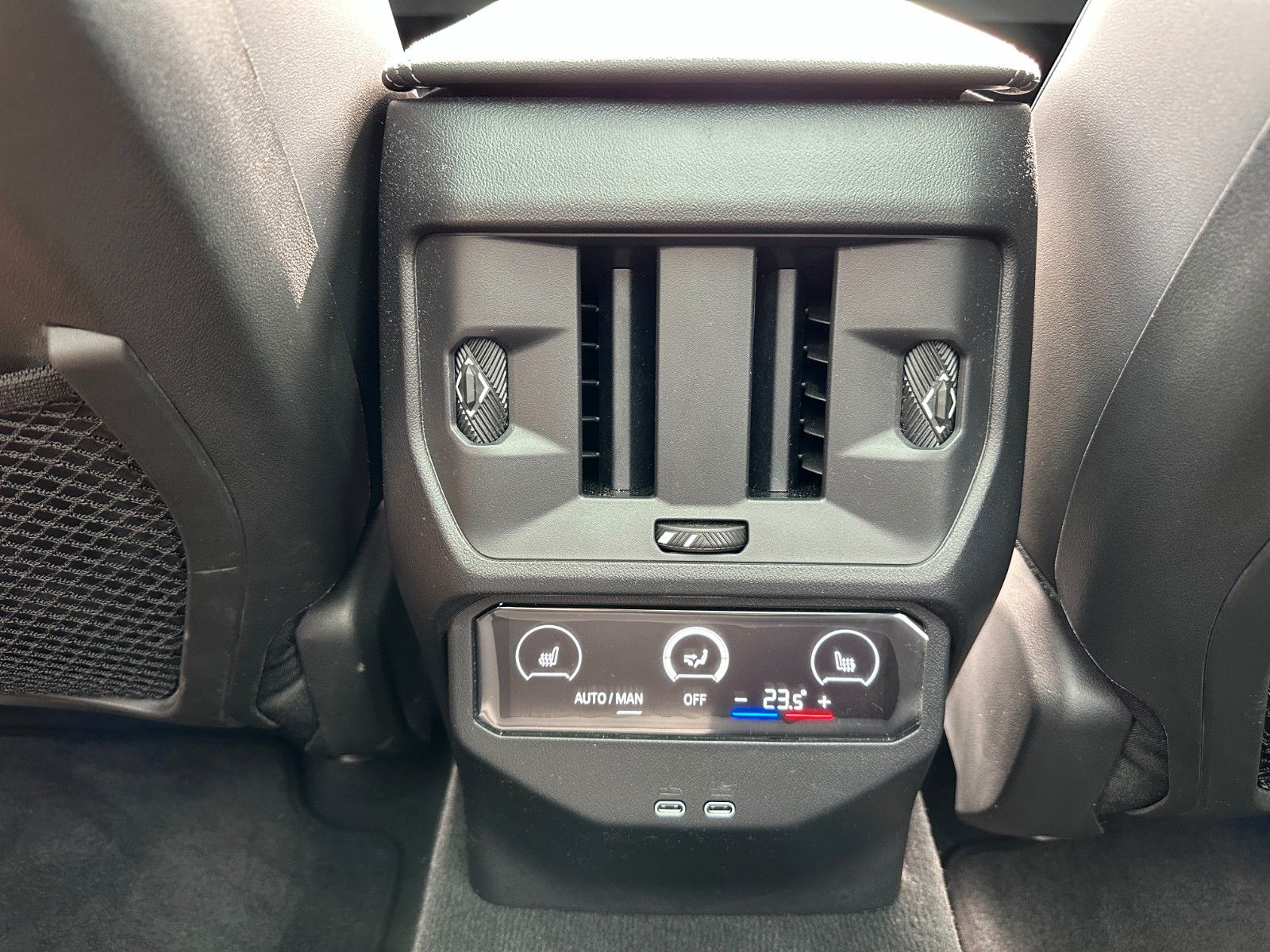 Fahrzeugabbildung BMW X3 20 xDrive MSport ACC,HUD,PANO,HARMAN,21"
