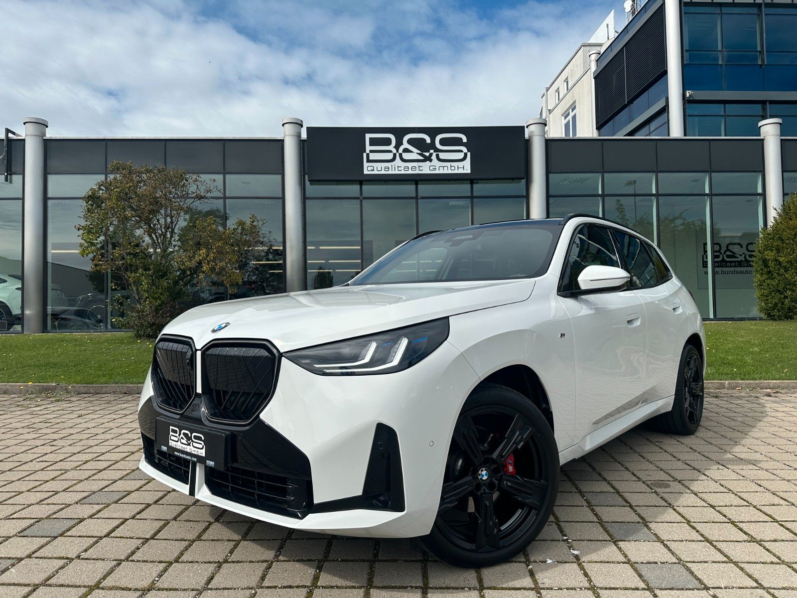 Fahrzeugabbildung BMW X3 20 xDrive MSport ACC,HUD,PANO,HARMAN,21"