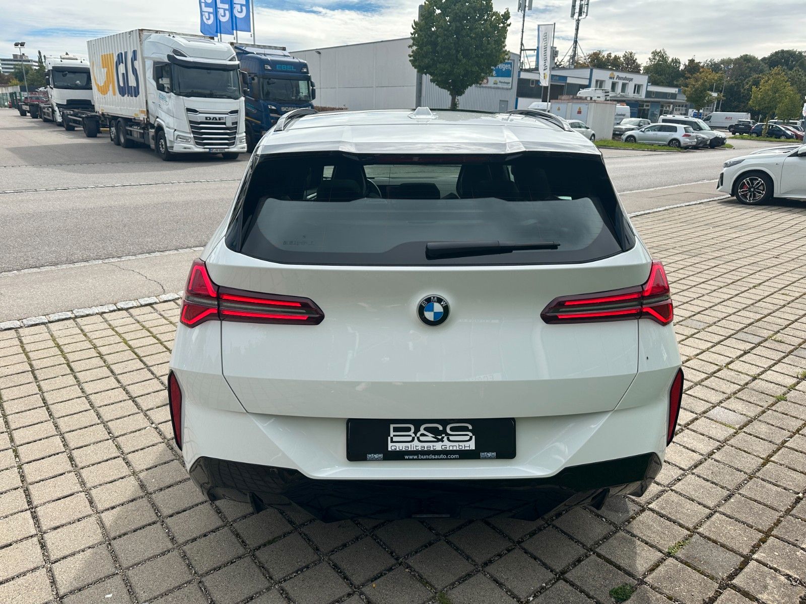 Fahrzeugabbildung BMW X3 20 xDrive MSport ACC,HUD,PANO,HARMAN,21"