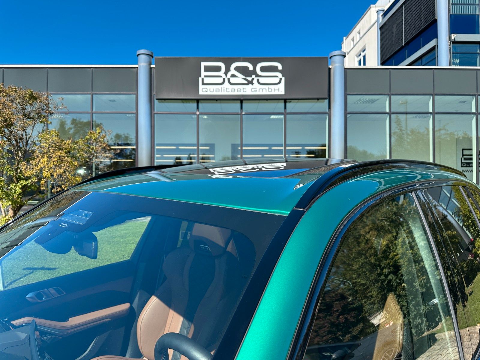 Fahrzeugabbildung BMW X5 M Comp,ACC,B&W,AHK,SKYL,MASSAGE,SOFTCL,usw