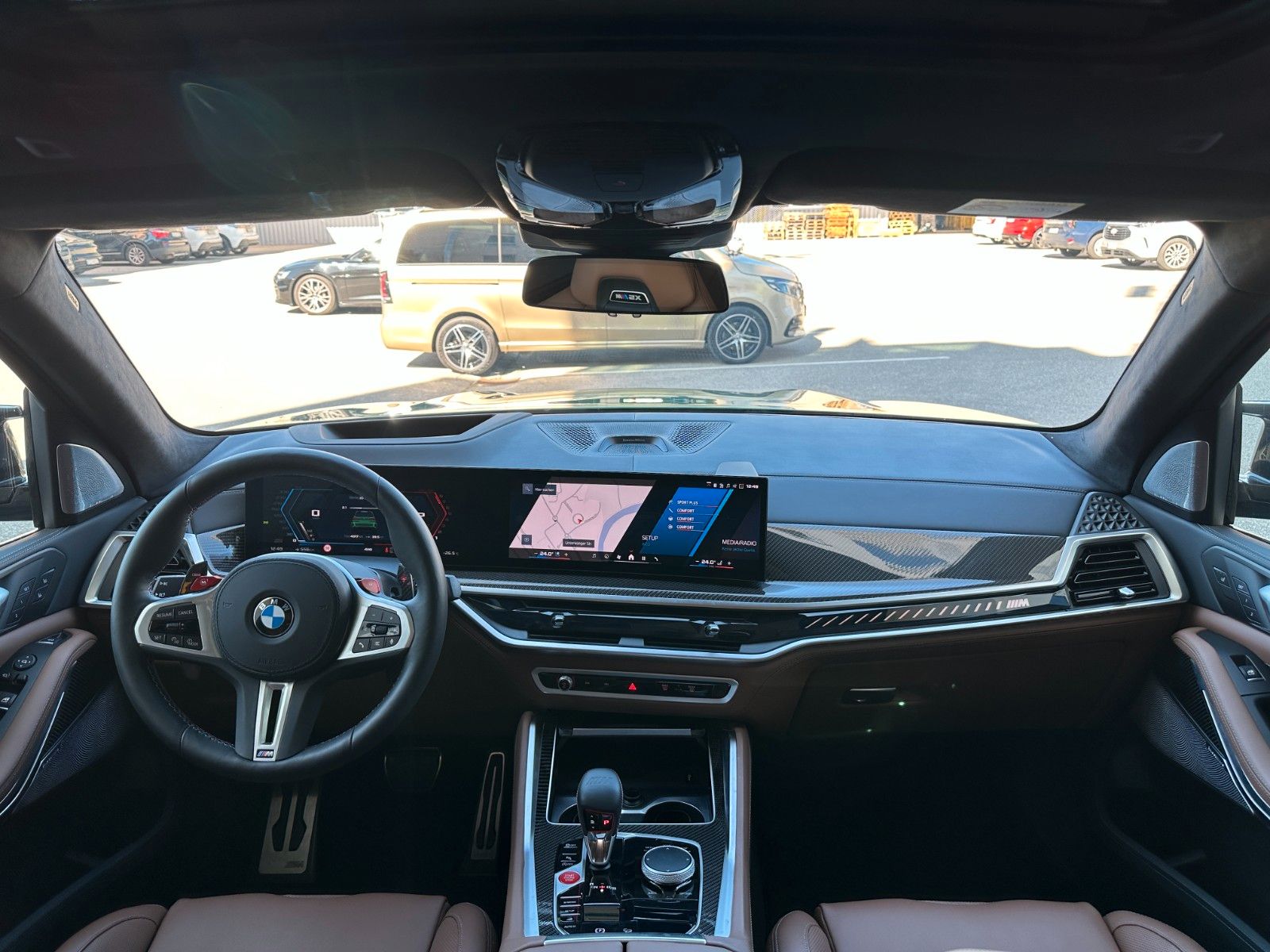 Fahrzeugabbildung BMW X5 M Comp,ACC,B&W,AHK,SKYL,MASSAGE,SOFTCL,usw