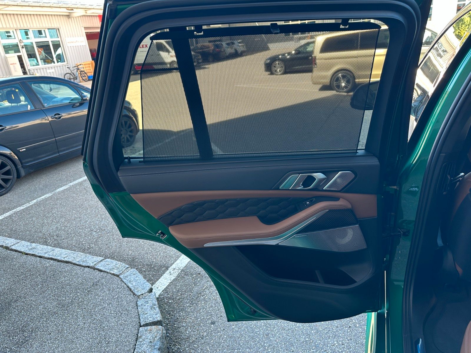 Fahrzeugabbildung BMW X5 M Comp,ACC,B&W,AHK,SKYL,MASSAGE,SOFTCL,usw