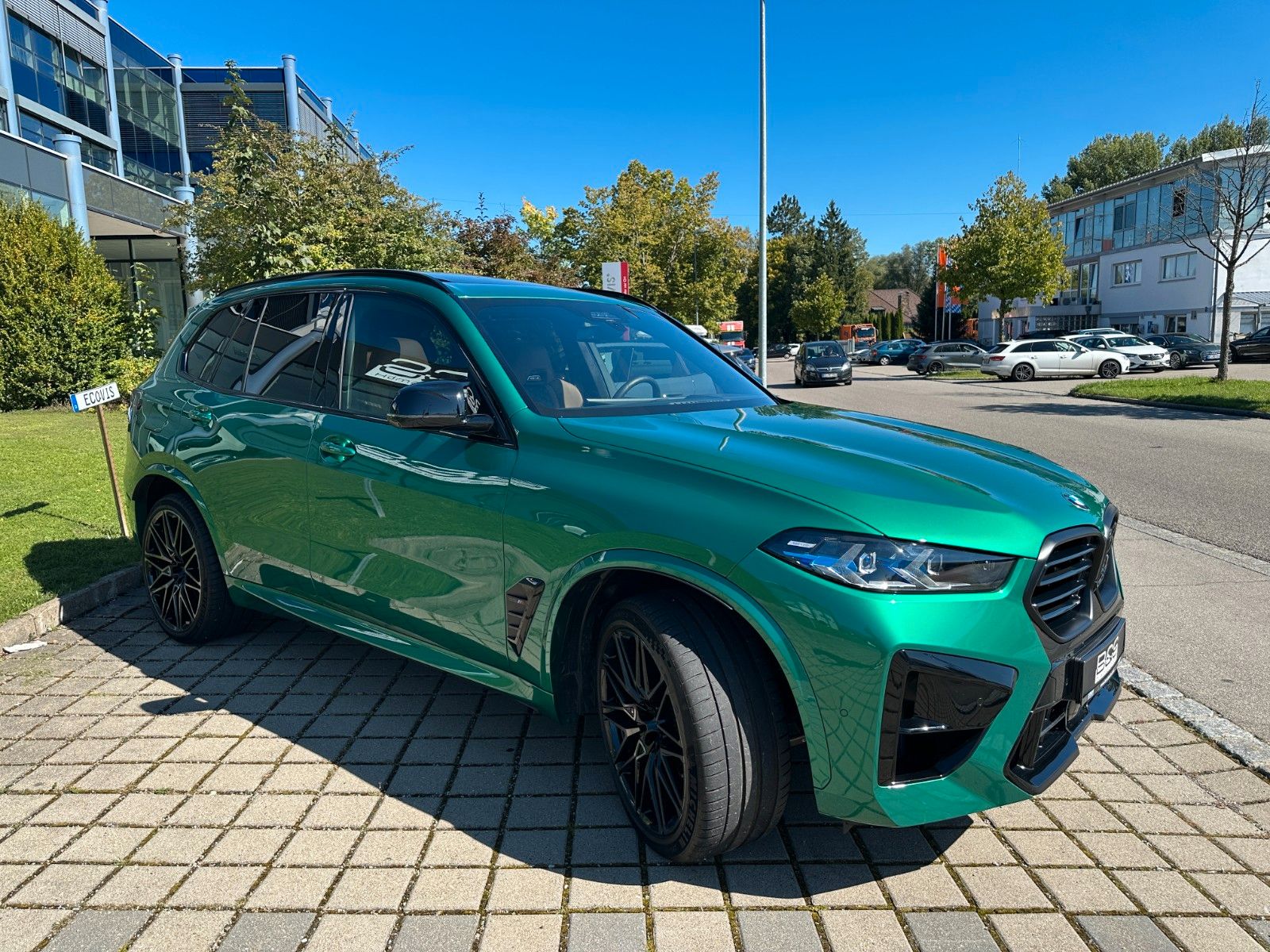 Fahrzeugabbildung BMW X5 M Comp,ACC,B&W,AHK,SKYL,MASSAGE,SOFTCL,usw