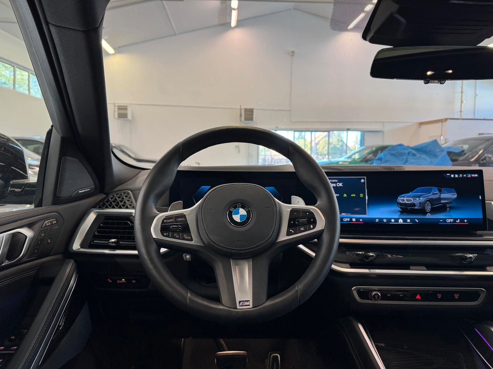 Fahrzeugabbildung BMW X6 30d xDrive MSport ACC,HUD,PANO,HARMAN,LUFT,..