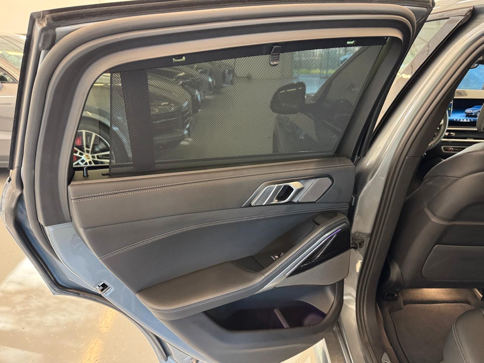 Fahrzeugabbildung BMW X6 30d xDrive MSport ACC,HUD,PANO,HARMAN,LUFT,..
