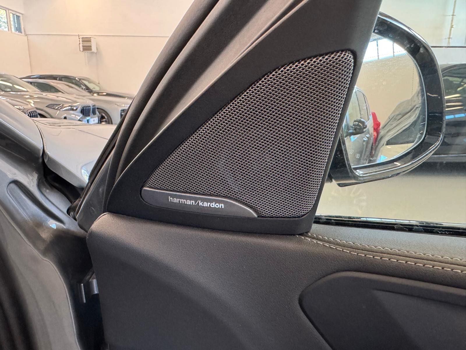 Fahrzeugabbildung BMW X6 30d xDrive MSport ACC,HUD,PANO,HARMAN,LUFT,..