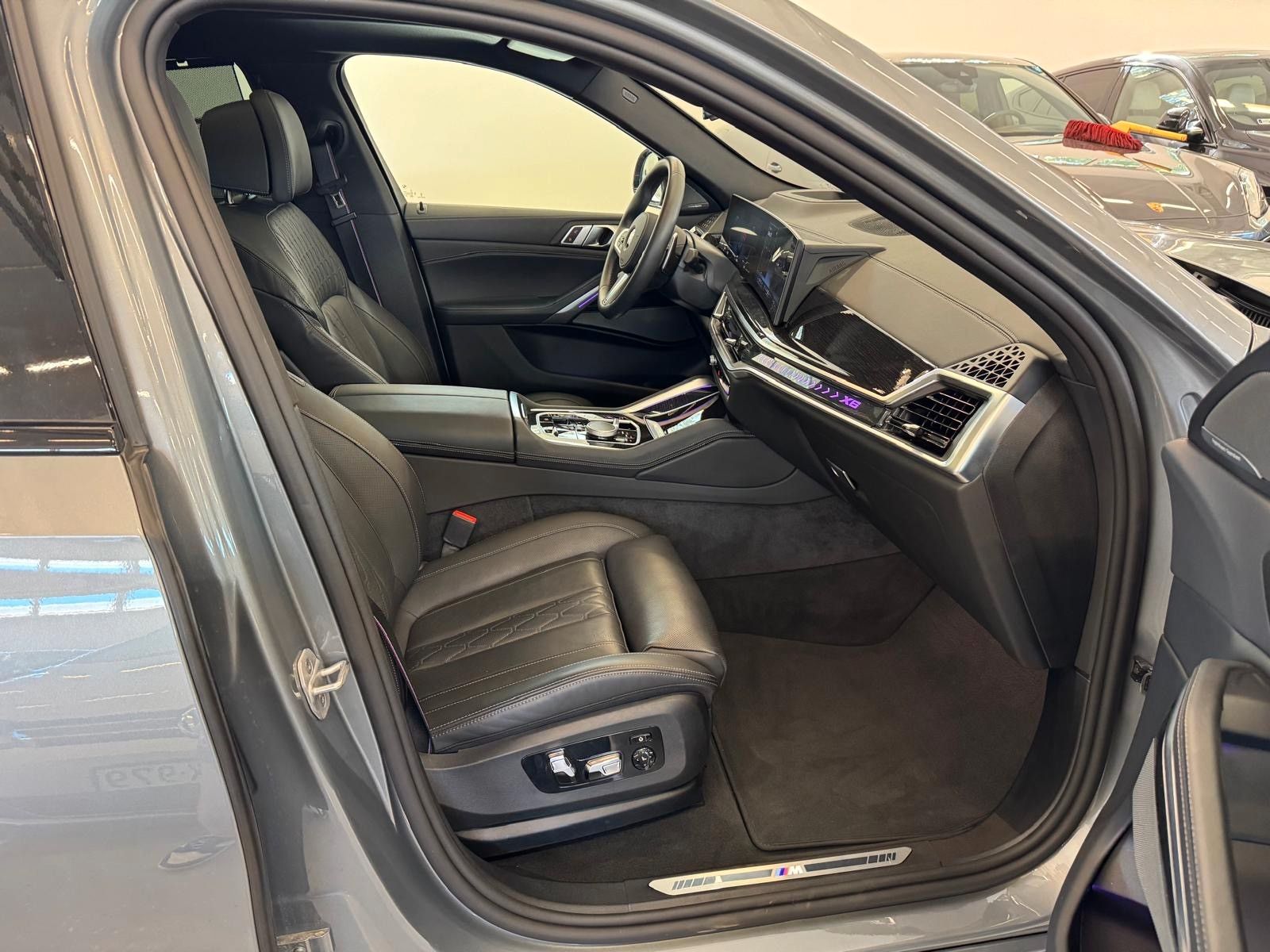 Fahrzeugabbildung BMW X6 30d xDrive MSport ACC,HUD,PANO,HARMAN,LUFT,..
