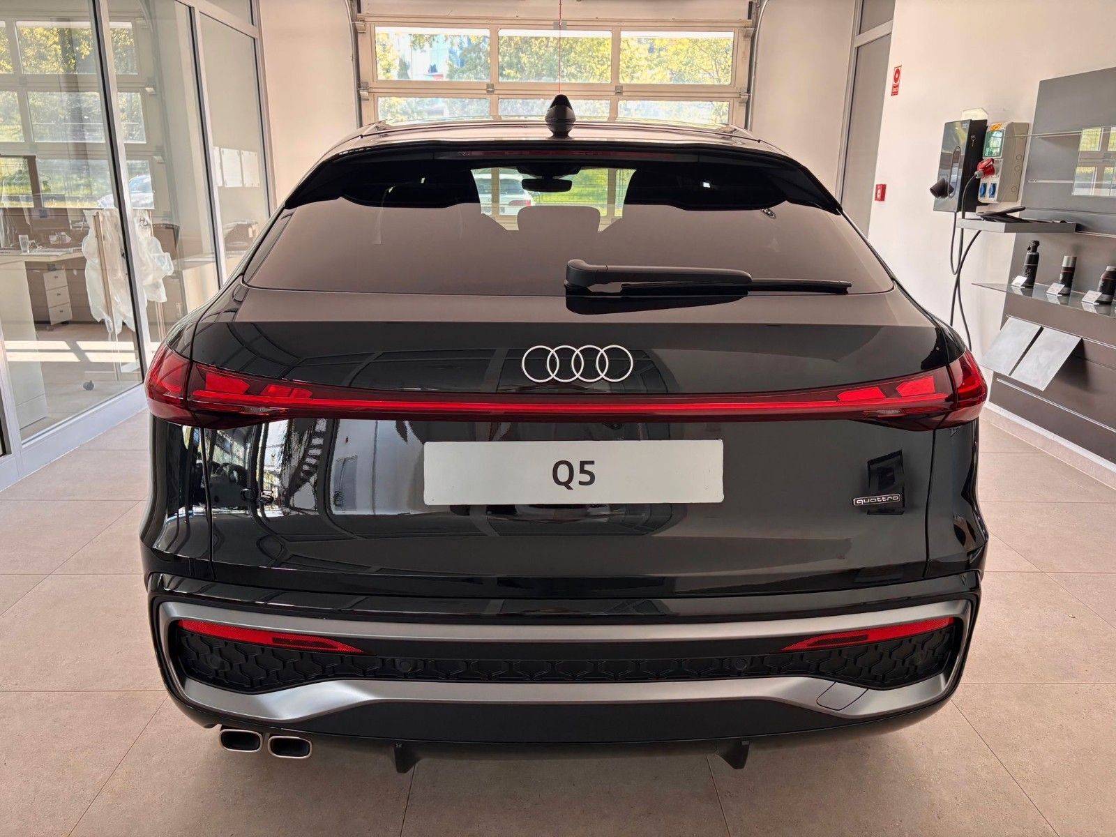 Fahrzeugabbildung Audi Q5 Sportback quattro S Line ACC,HUD,MATRIX,B&O..