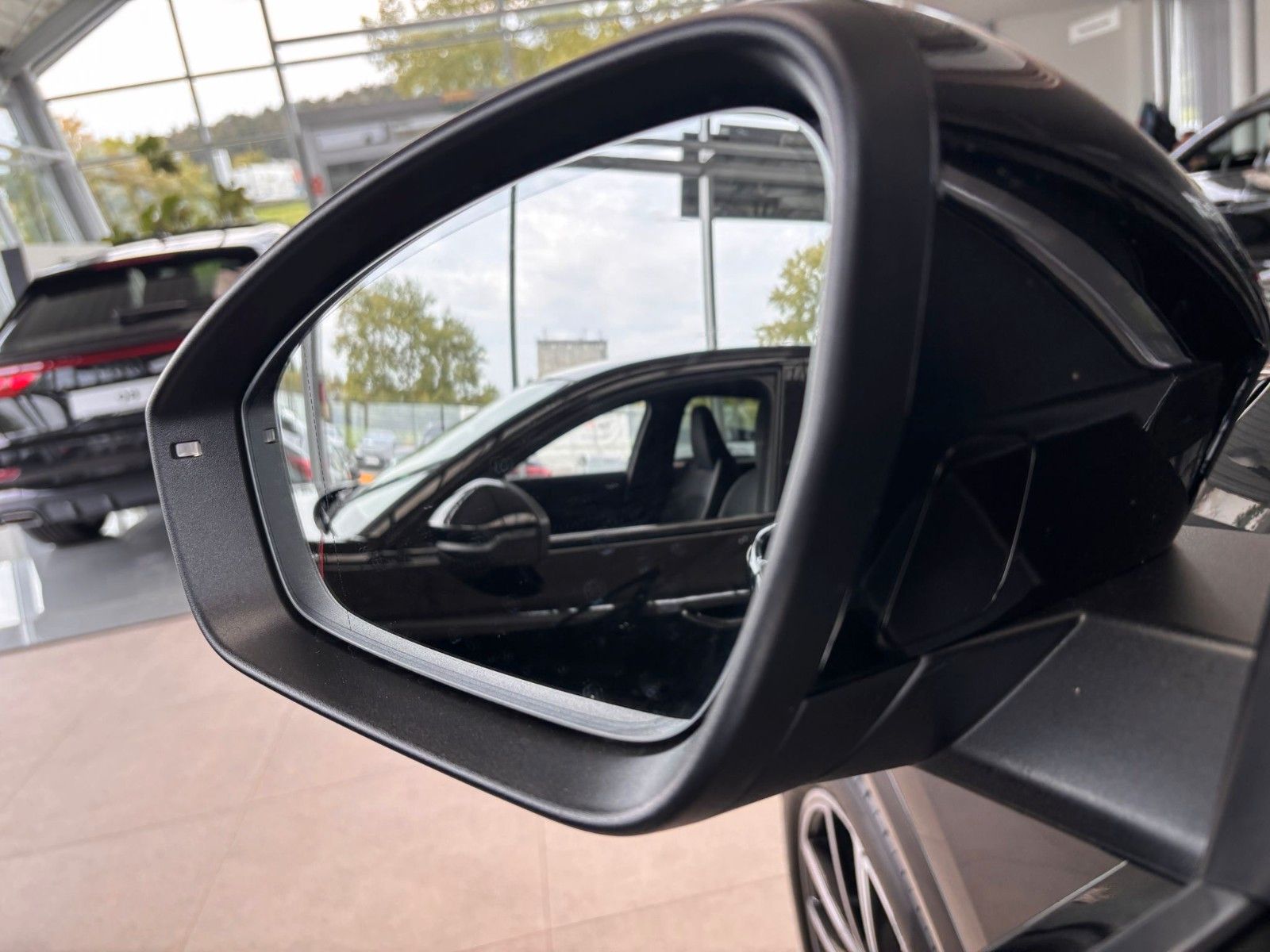 Fahrzeugabbildung Audi Q5 Sportback quattro S Line ACC,HUD,MATRIX,B&O..