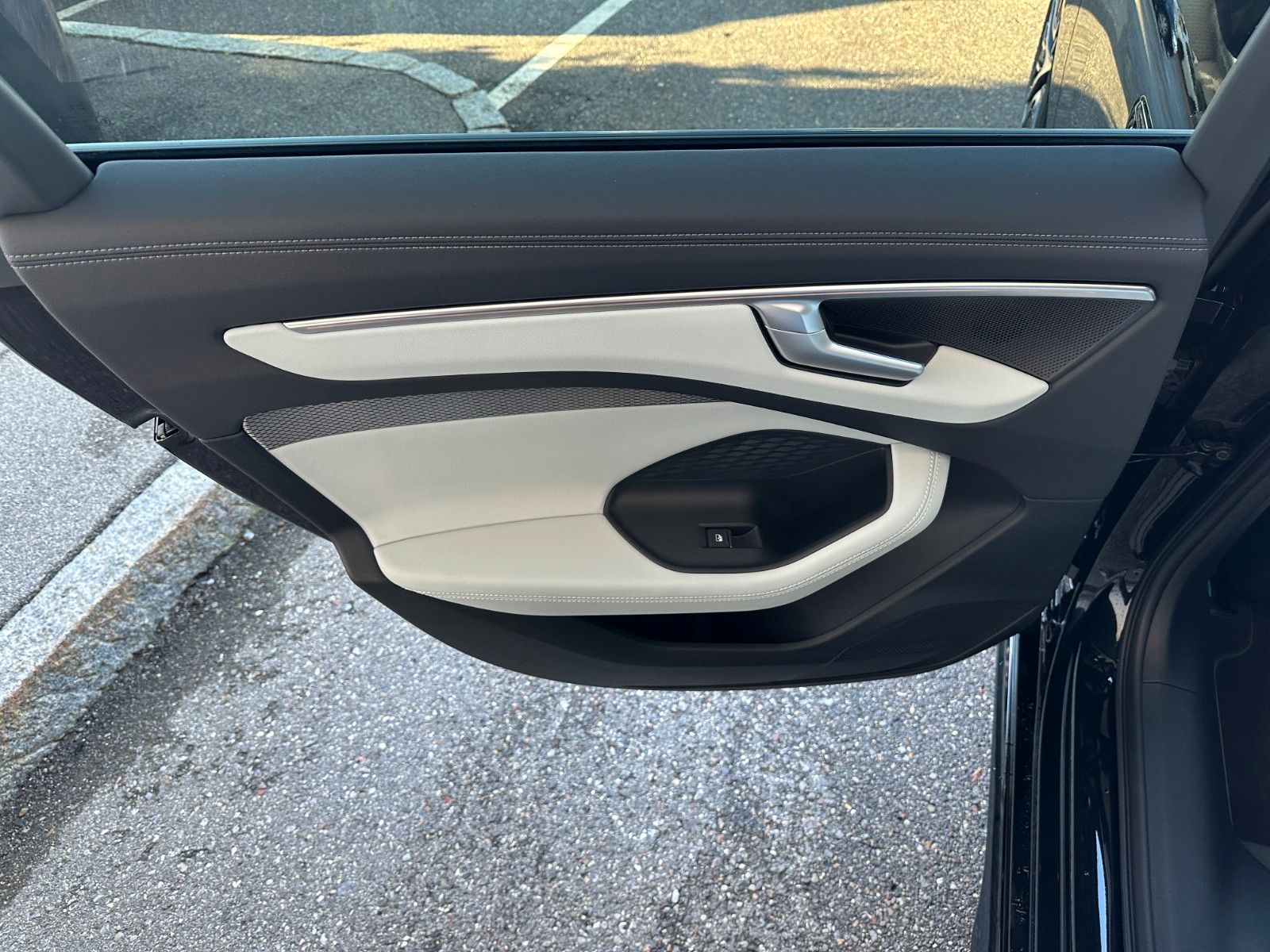 Fahrzeugabbildung Audi A6 Limousine  quattro S Line ACC,PANO,21 ZOLL