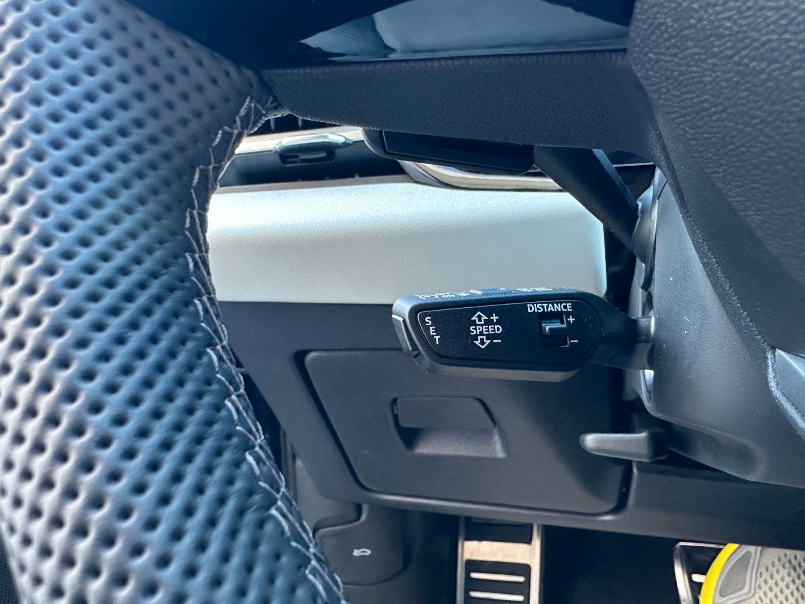 Fahrzeugabbildung Audi A6 Limousine  quattro S Line ACC,PANO,21 ZOLL