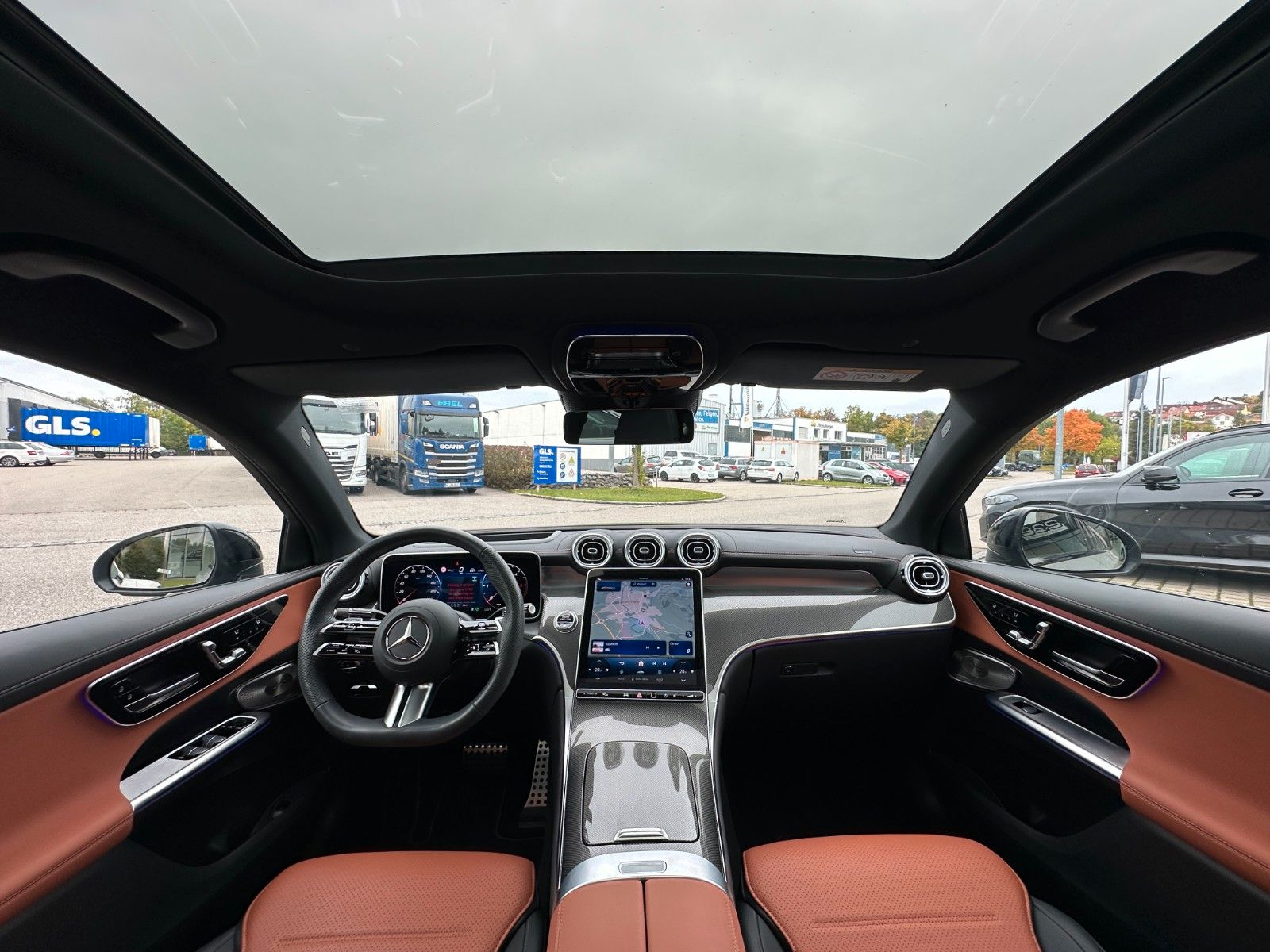Fahrzeugabbildung Mercedes-Benz GLC 300d Coupe 4Matic DISTR,HUD,PANO,BURM,AHK...