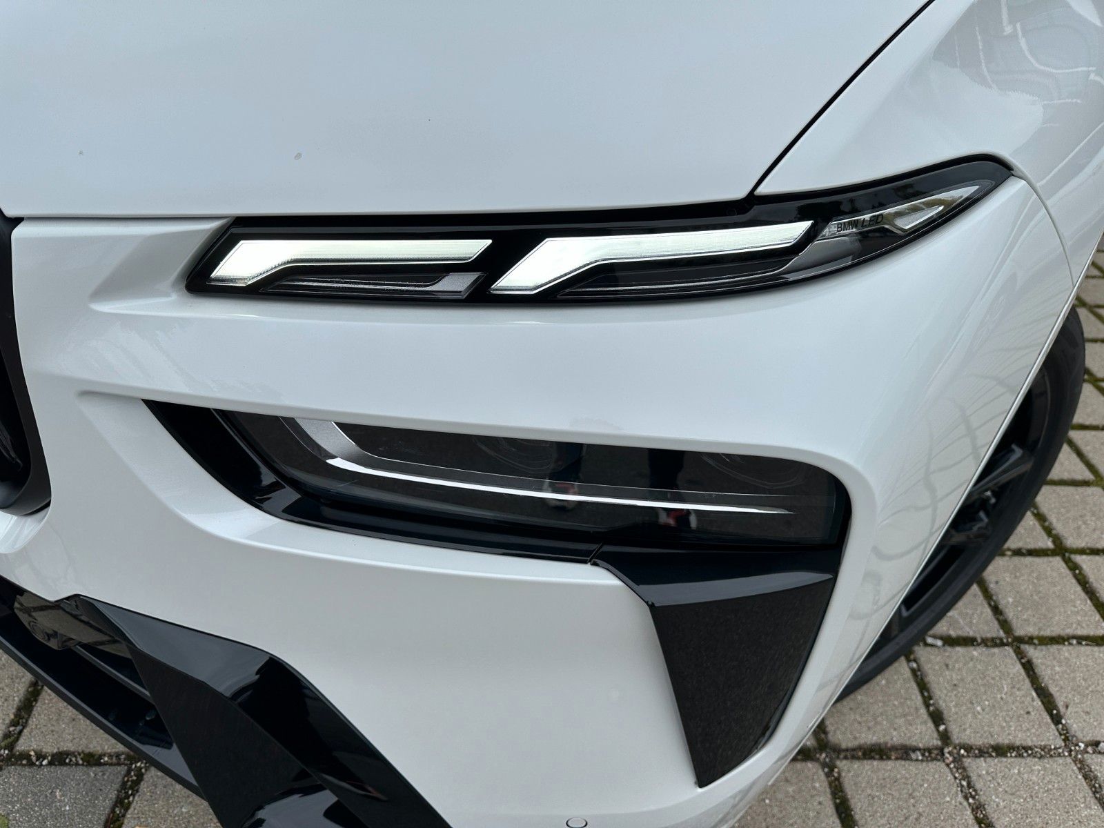 Fahrzeugabbildung BMW X7 xDr 40d M Sport,Skylounge,Aktivlenk,AHK,usw.