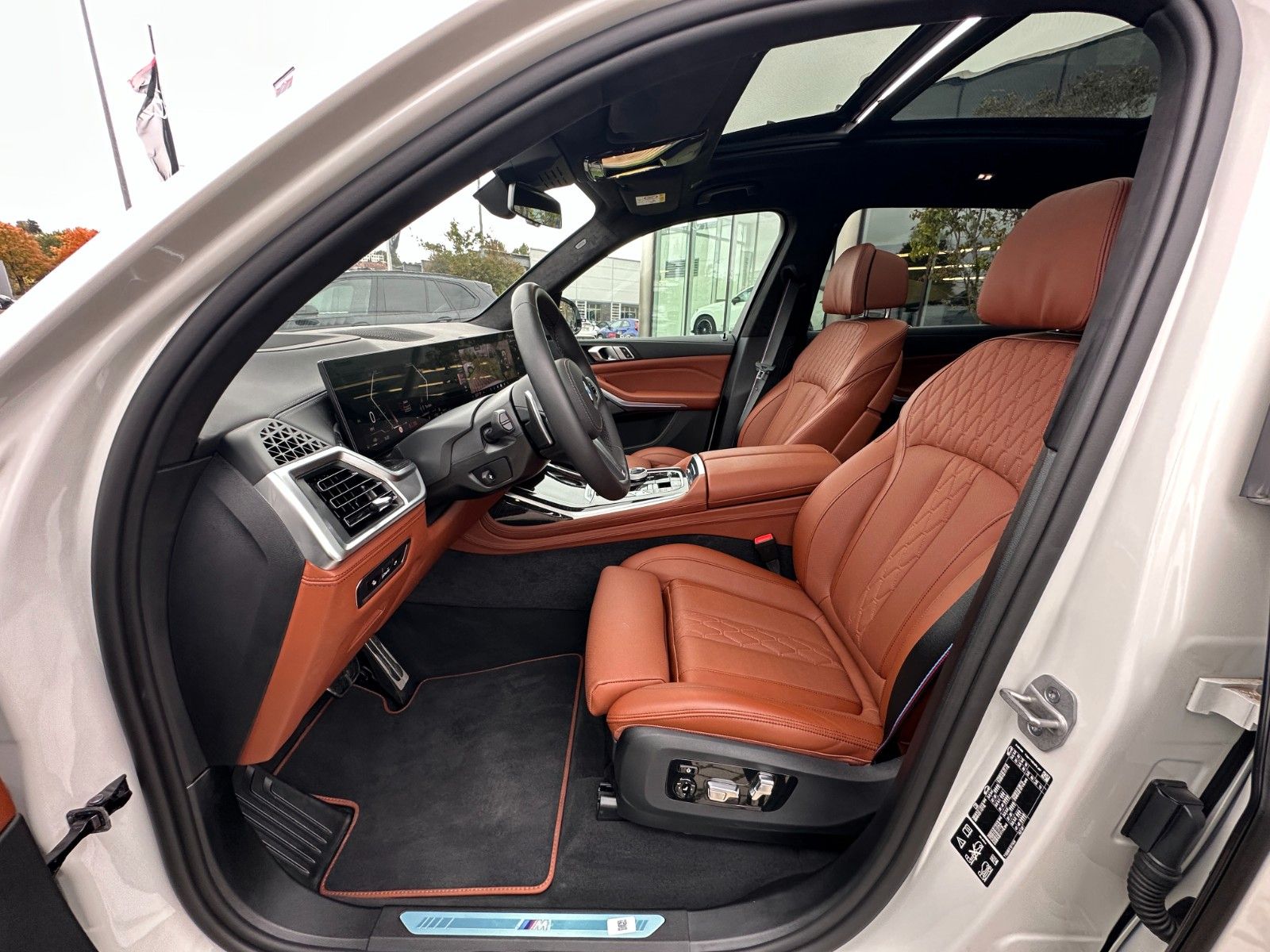 Fahrzeugabbildung BMW X7 xDr 40d M Sport,Skylounge,Aktivlenk,AHK,usw.