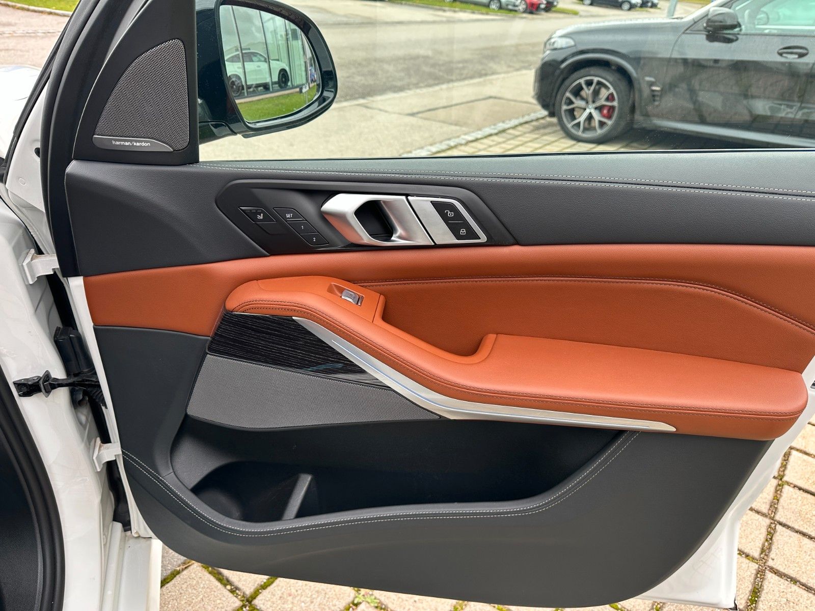 Fahrzeugabbildung BMW X7 xDr 40d M Sport,Skylounge,Aktivlenk,AHK,usw.