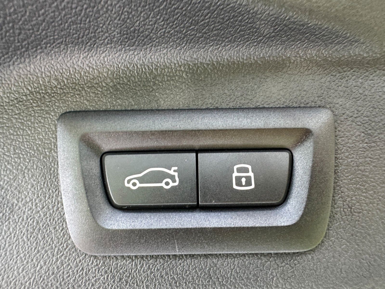 Fahrzeugabbildung BMW X7 xDr 40d M Sport,Skylounge,Aktivlenk,AHK,usw.