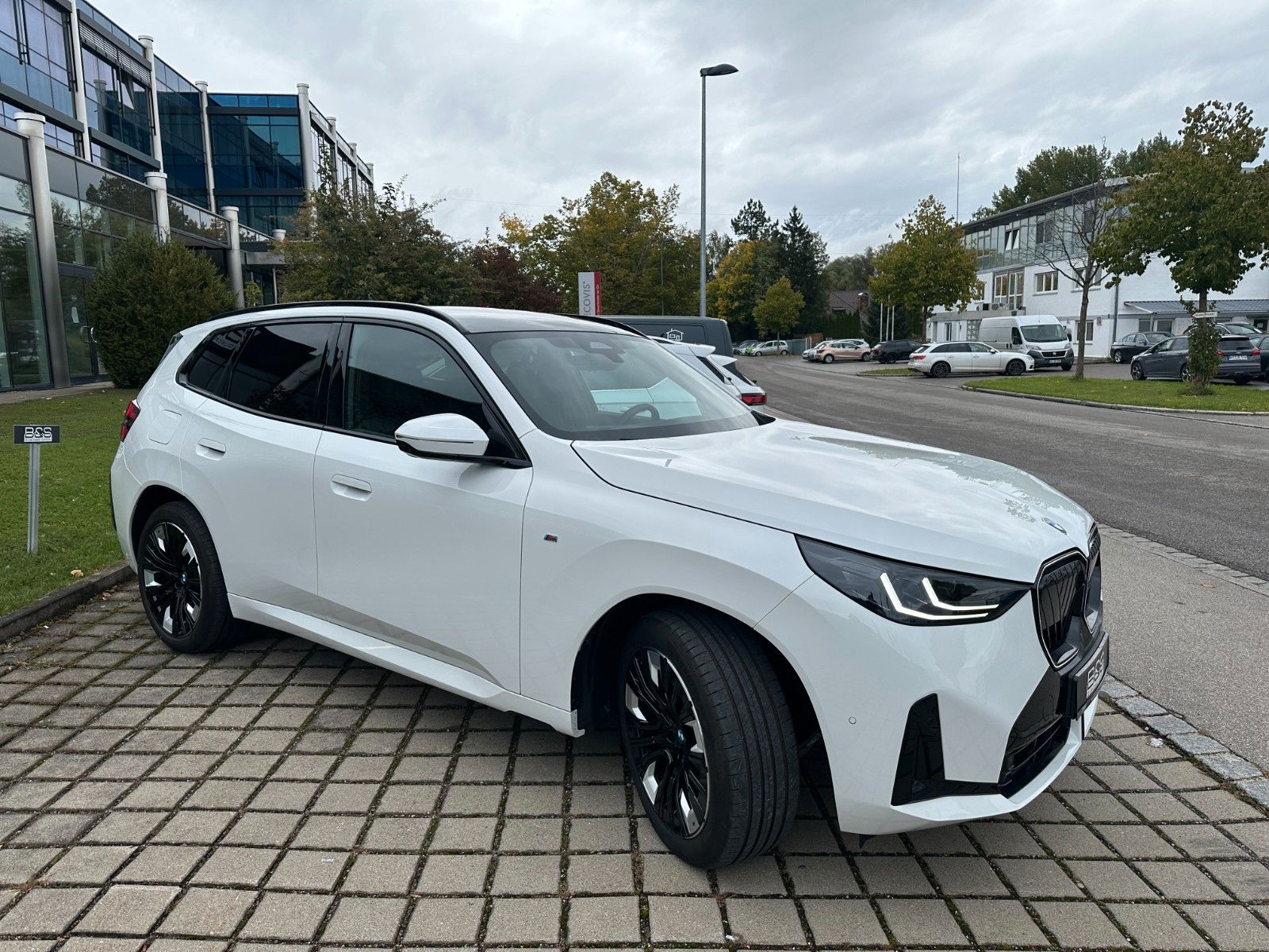 Fahrzeugabbildung BMW X3 20d xDrive M Sport,Panorama,Harman,ACC,usw.
