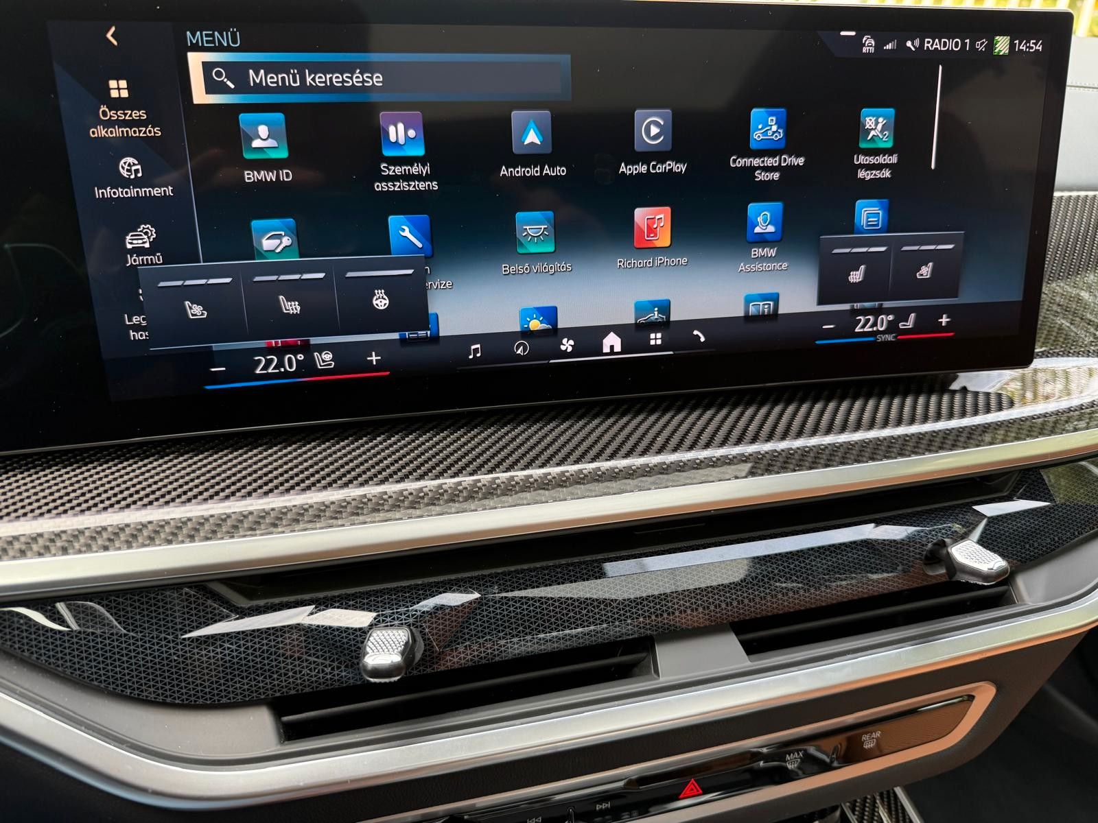 Fahrzeugabbildung BMW X5 50e xDrive MSport ACC,HUD,PANO,HARMAN,LUFT,..