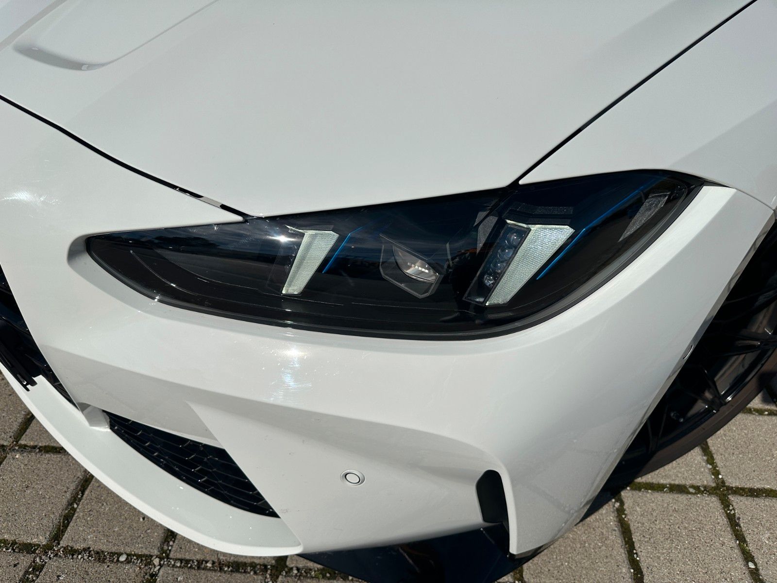 Fahrzeugabbildung BMW M4 Coupe M xDrive Competition ACC,HUD,HARMAN,360