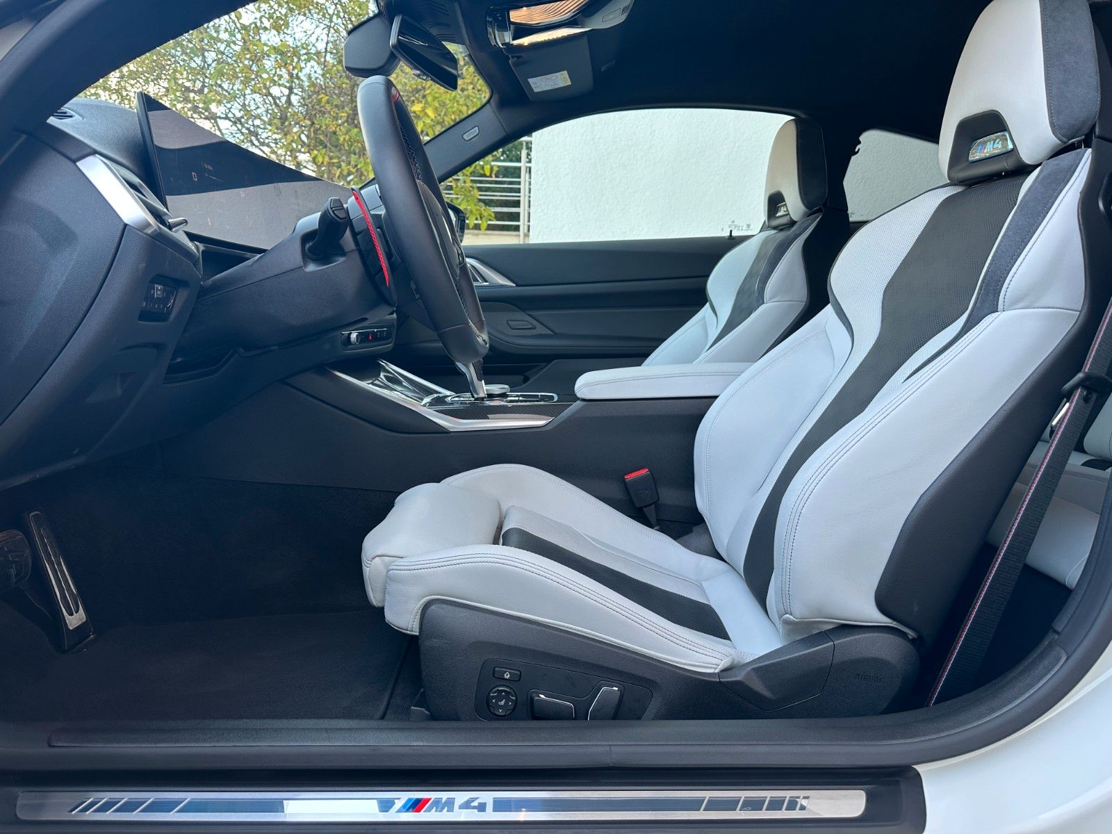 Fahrzeugabbildung BMW M4 Coupe M xDrive Competition ACC,HUD,HARMAN,360