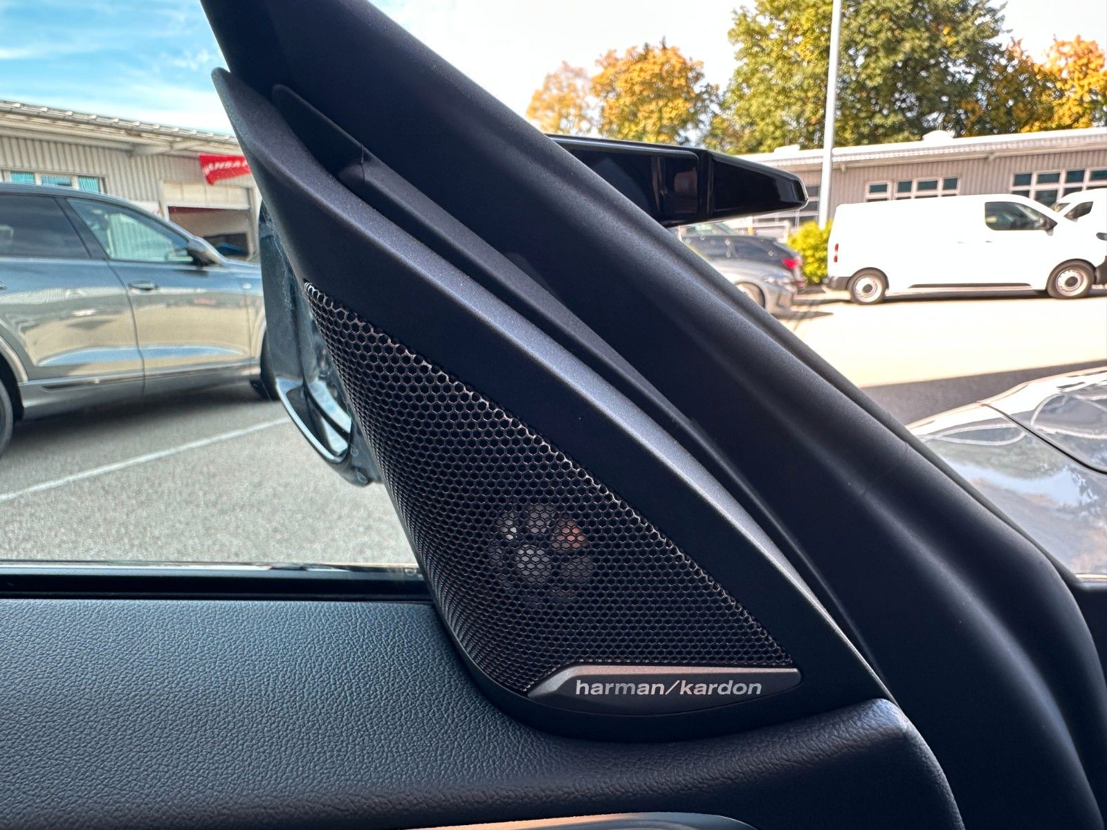 Fahrzeugabbildung BMW M4 Coupe M xDrive Competition ACC,HUD,HARMAN,360