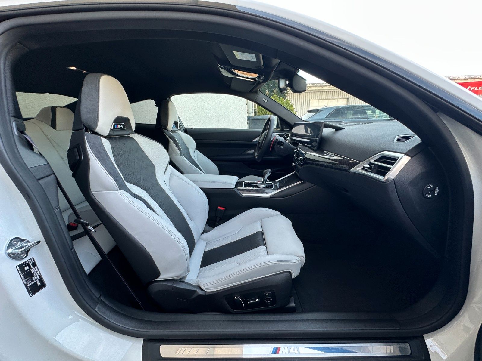 Fahrzeugabbildung BMW M4 Coupe M xDrive Competition ACC,HUD,HARMAN,360
