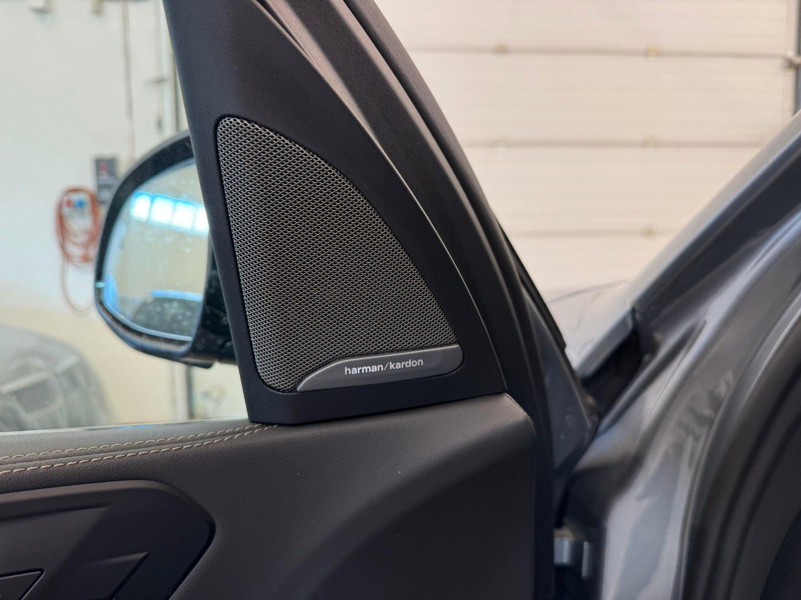 Fahrzeugabbildung BMW X5 40d xDrive MSport ACC,HUD,PANO,HARMAN,LUFT...