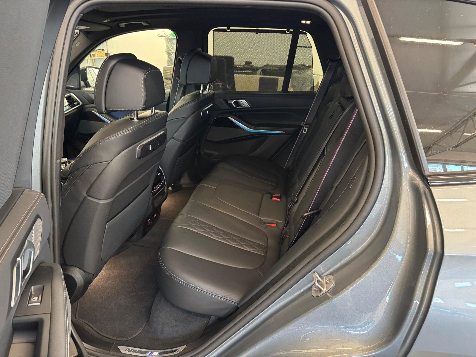 Fahrzeugabbildung BMW X5 40d xDrive MSport ACC,HUD,PANO,HARMAN,LUFT...