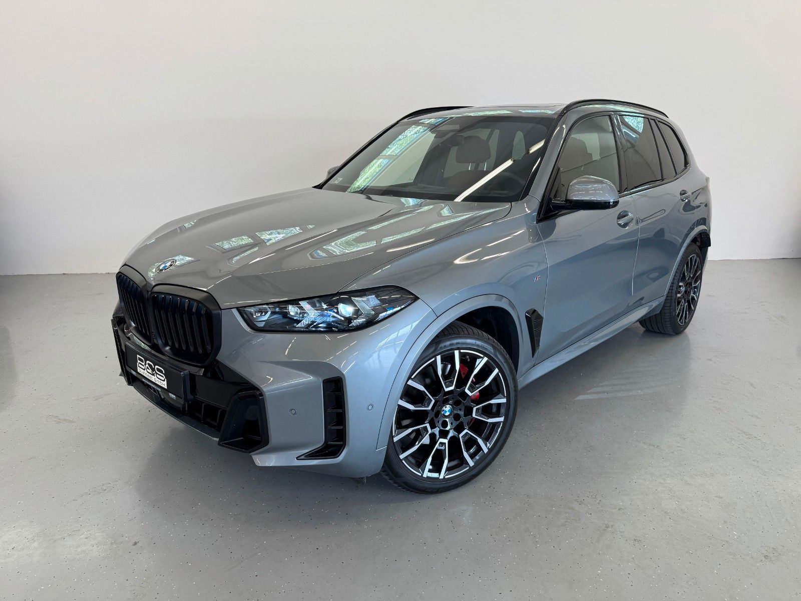 Fahrzeugabbildung BMW X5 40d xDrive MSport ACC,HUD,PANO,HARMAN,LUFT...