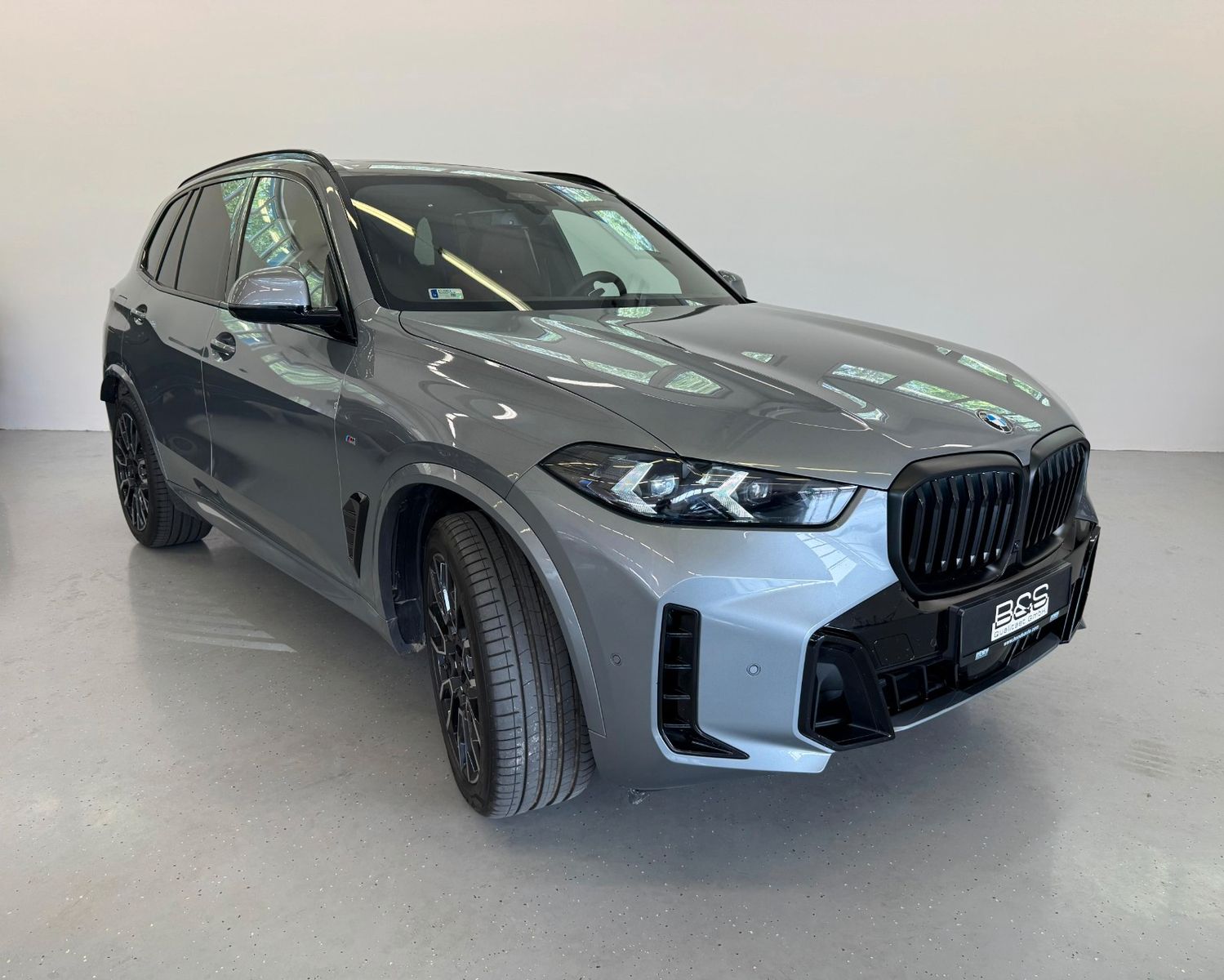Fahrzeugabbildung BMW X5 40d xDrive MSport ACC,HUD,PANO,HARMAN,LUFT...