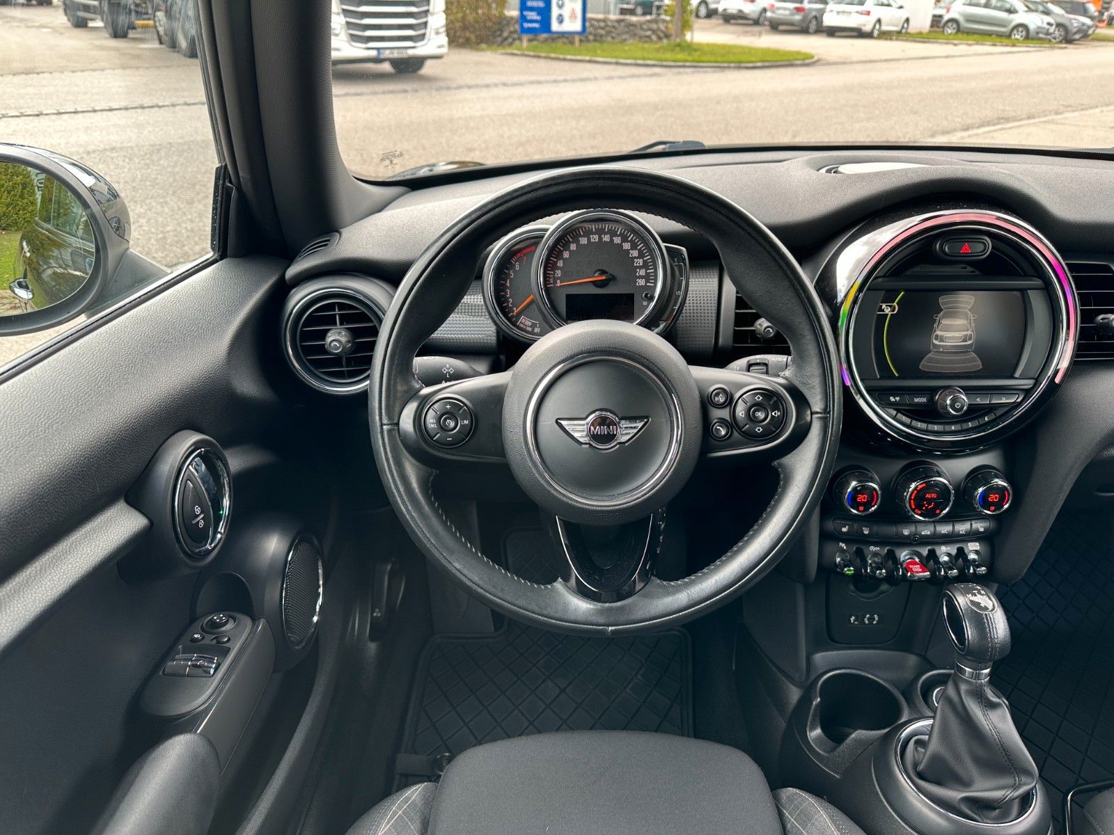 Fahrzeugabbildung MINI Mini Cooper CHili TEMPOMAT,PDC,SITZHEIZUNG