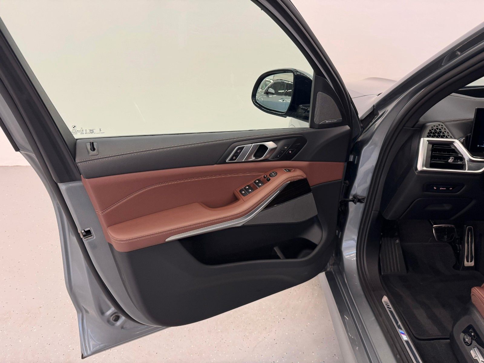 Fahrzeugabbildung BMW X5 40d xDrive MSport ACC,HUD,PANO,HARMAN,LUFT