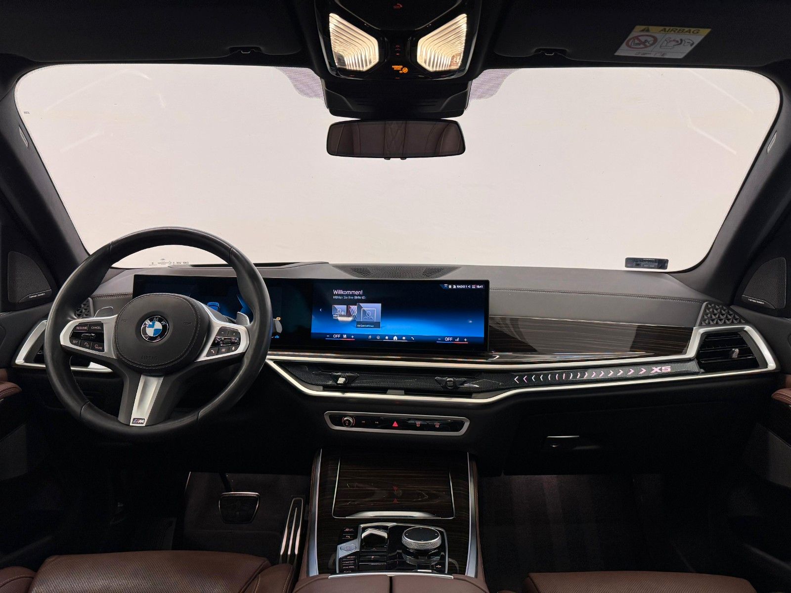 Fahrzeugabbildung BMW X5 40d xDrive MSport ACC,HUD,PANO,HARMAN,LUFT