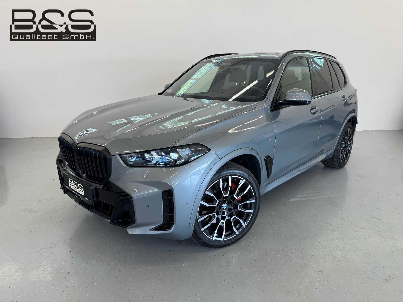 Fahrzeugabbildung BMW X5 40d xDrive MSport ACC,HUD,PANO,HARMAN,LUFT