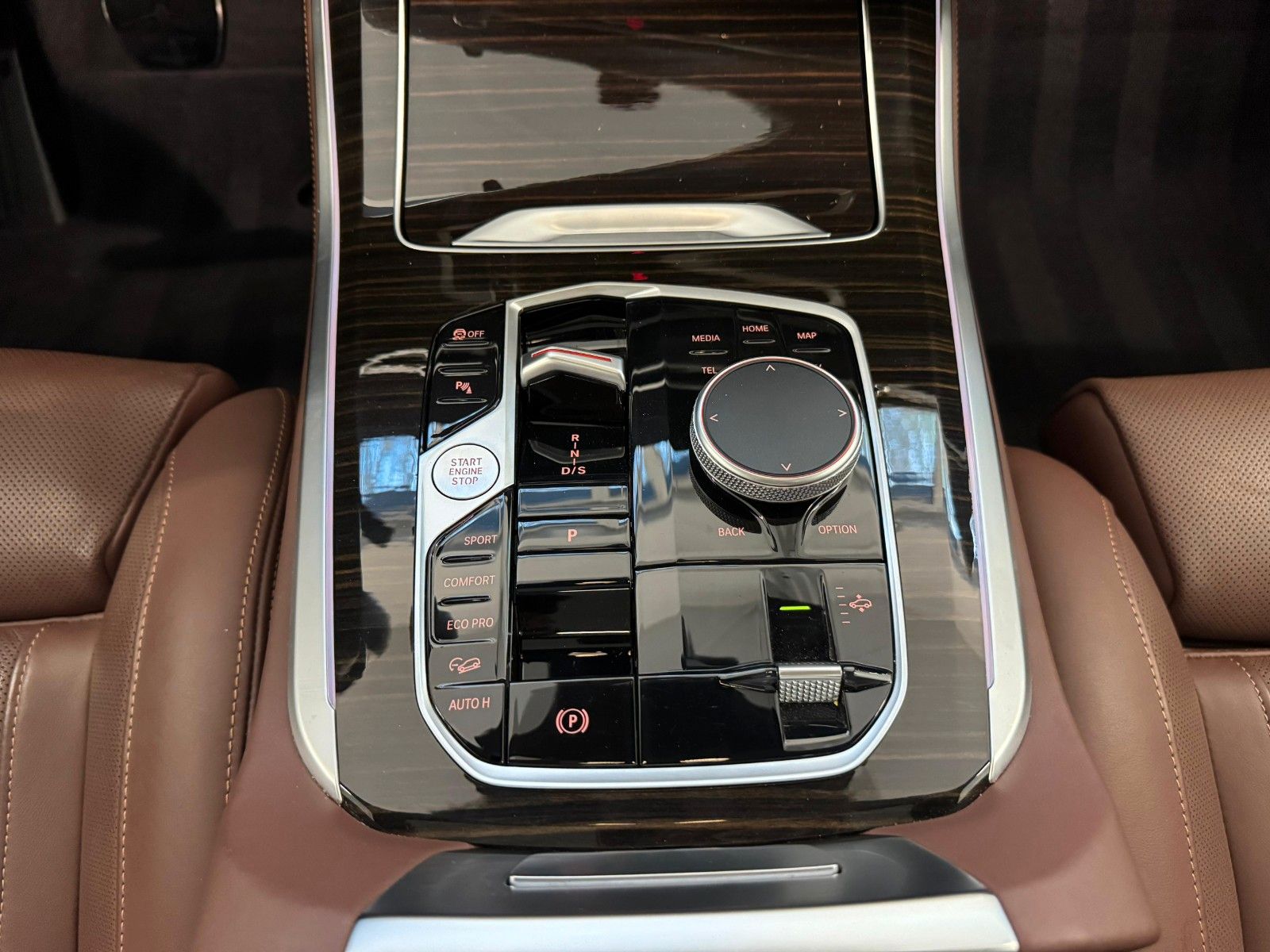 Fahrzeugabbildung BMW X5 40d xDrive MSport ACC,HUD,PANO,HARMAN,LUFT