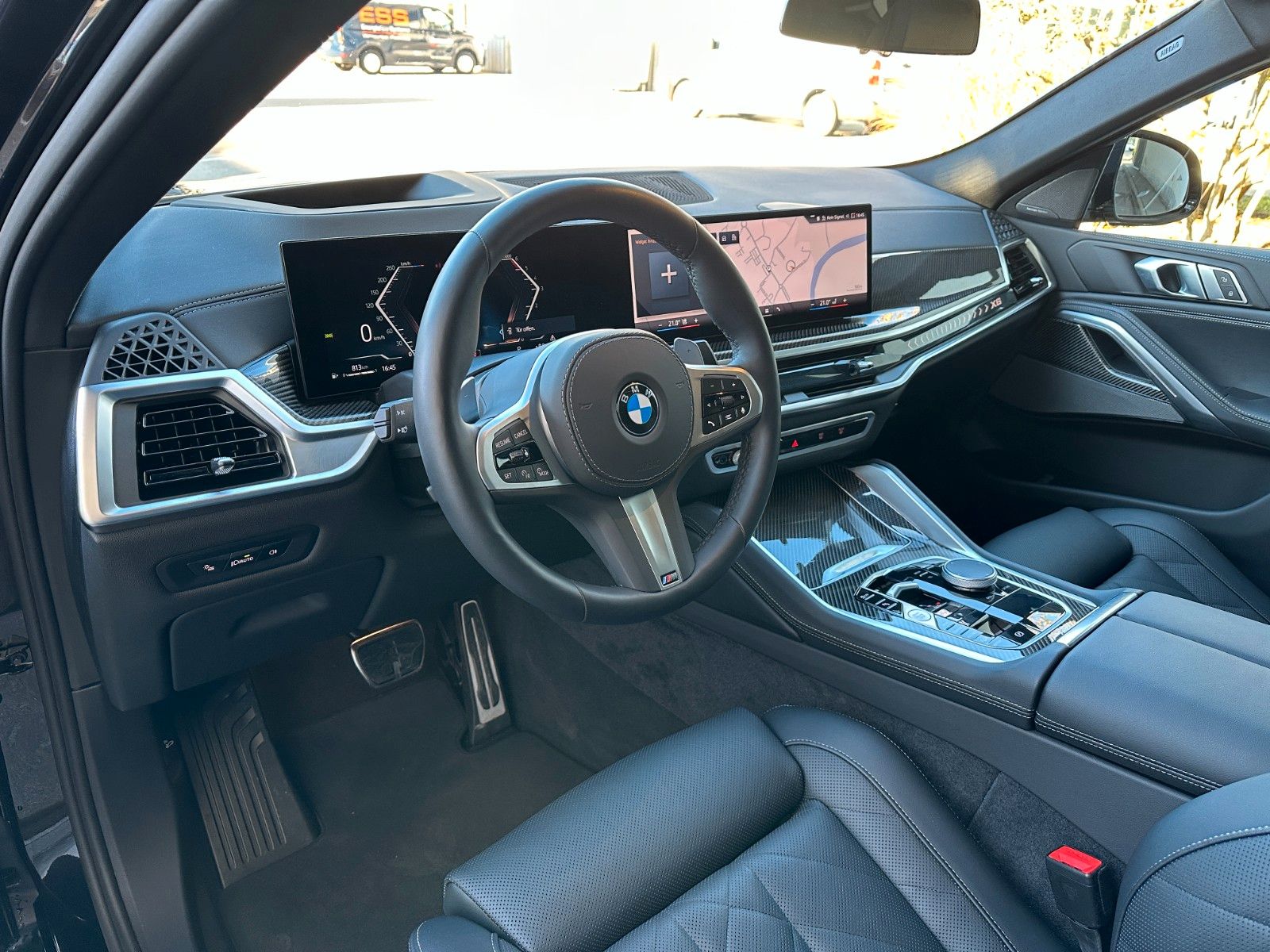 Fahrzeugabbildung BMW X6 30d xDrive MSport ACC,HUD,PANO,HARMAN,360,Usw