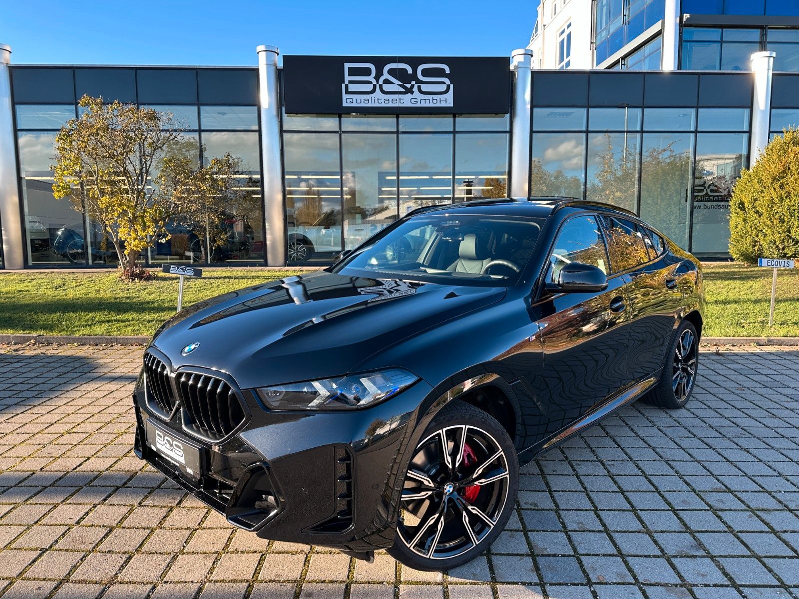 Fahrzeugabbildung BMW X6 30d xDrive MSport ACC,HUD,PANO,HARMAN,360,Usw