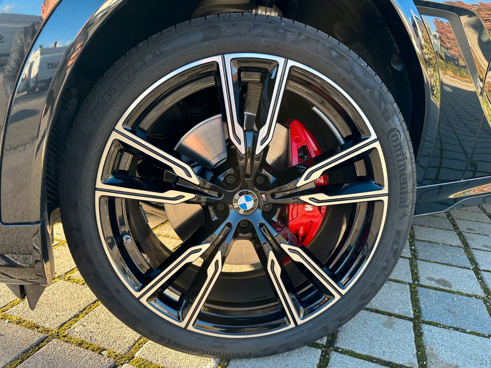 Fahrzeugabbildung BMW X6 30d xDrive MSport ACC,HUD,PANO,HARMAN,360,Usw