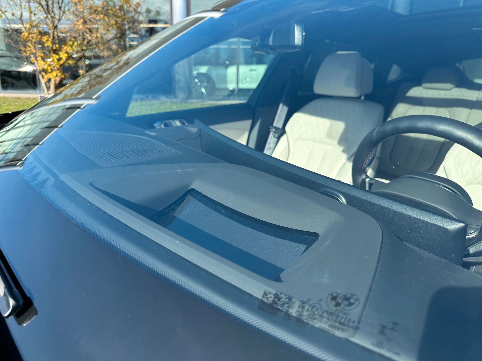 Fahrzeugabbildung BMW X6 M60i xDrive ACC,HUD,PANO,HARMAN,AHK,360,Usw