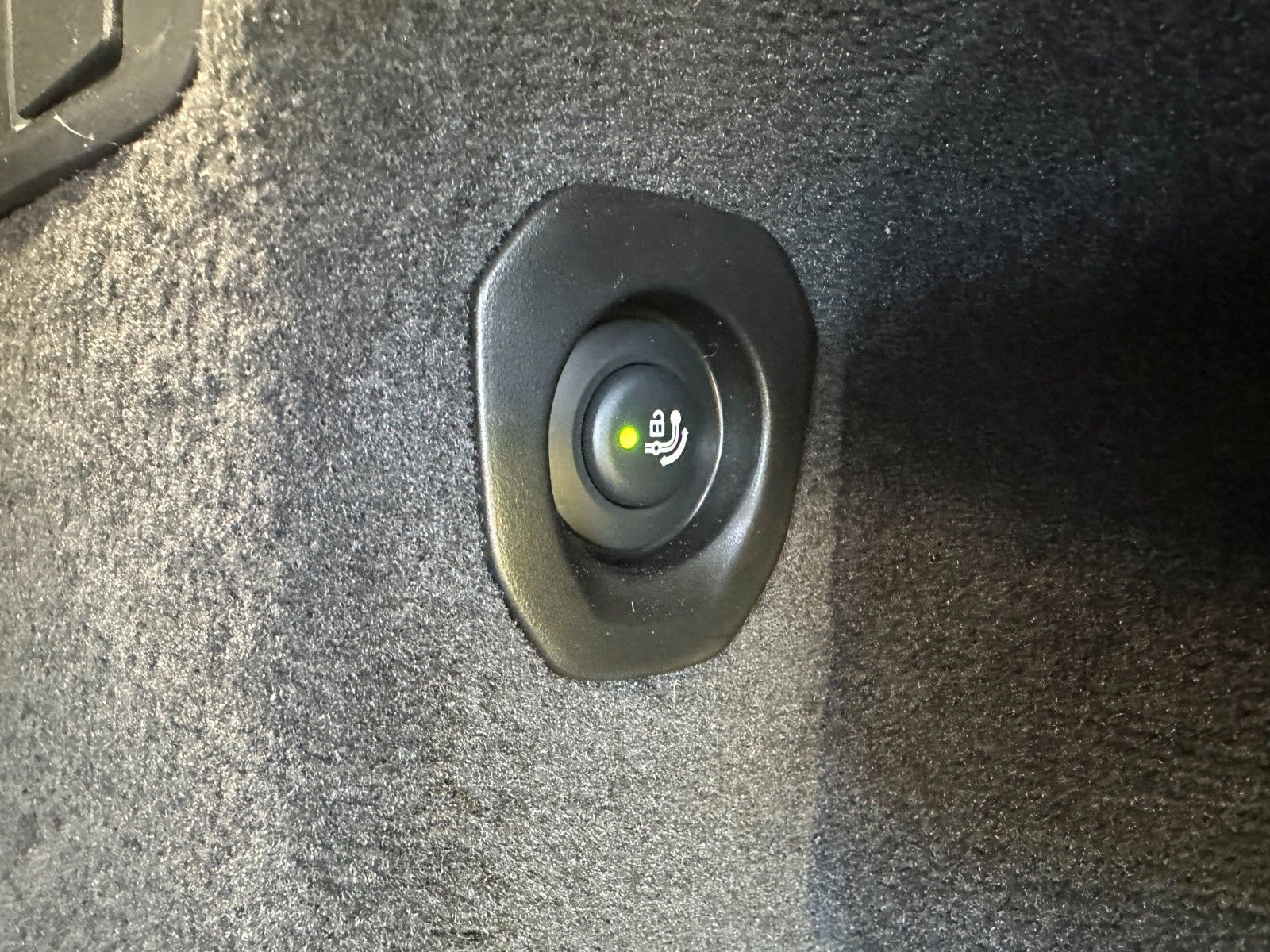 Fahrzeugabbildung BMW X6 M60i xDrive ACC,HUD,PANO,HARMAN,AHK,360,Usw