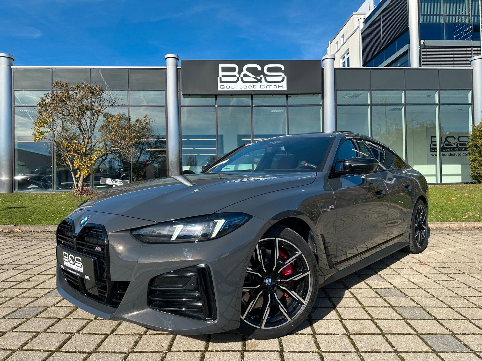 BMW M440i Gran Coupe xDrive ACC,HUD,Glasdach,HARMAN