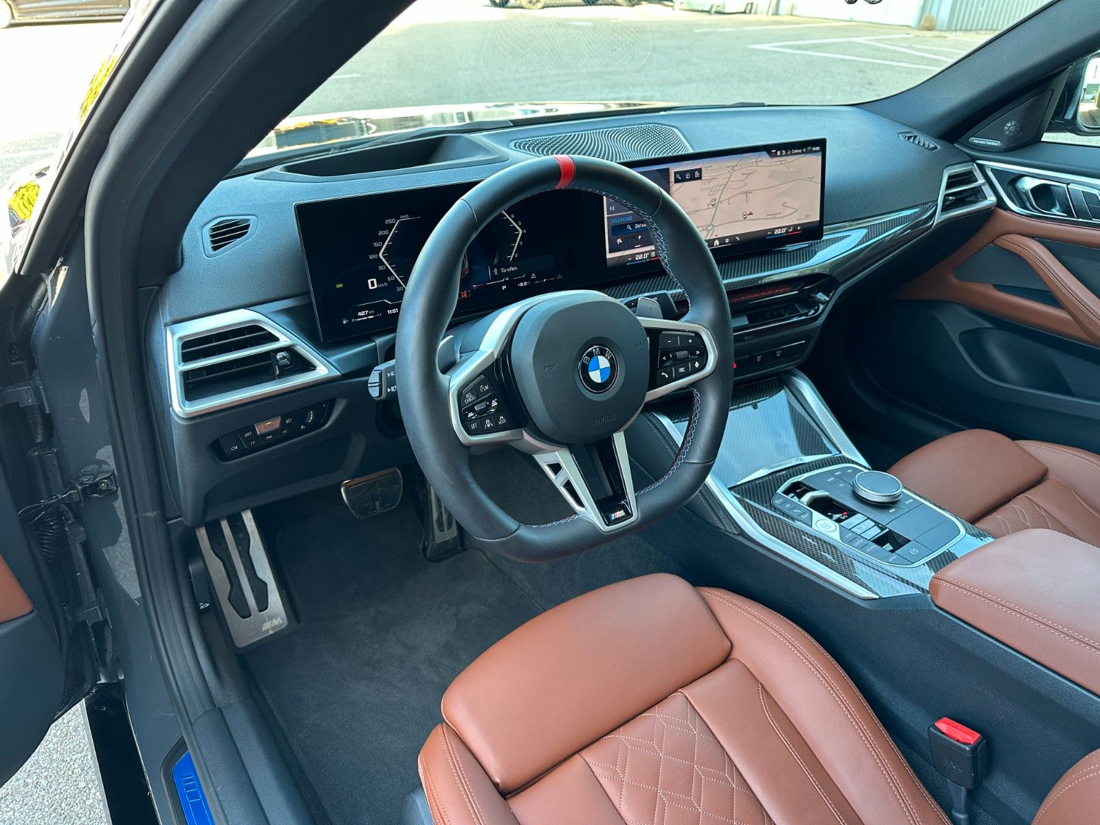 Fahrzeugabbildung BMW M440i Gran Coupe xDrive ACC,HUD,Glasdach,HARMAN